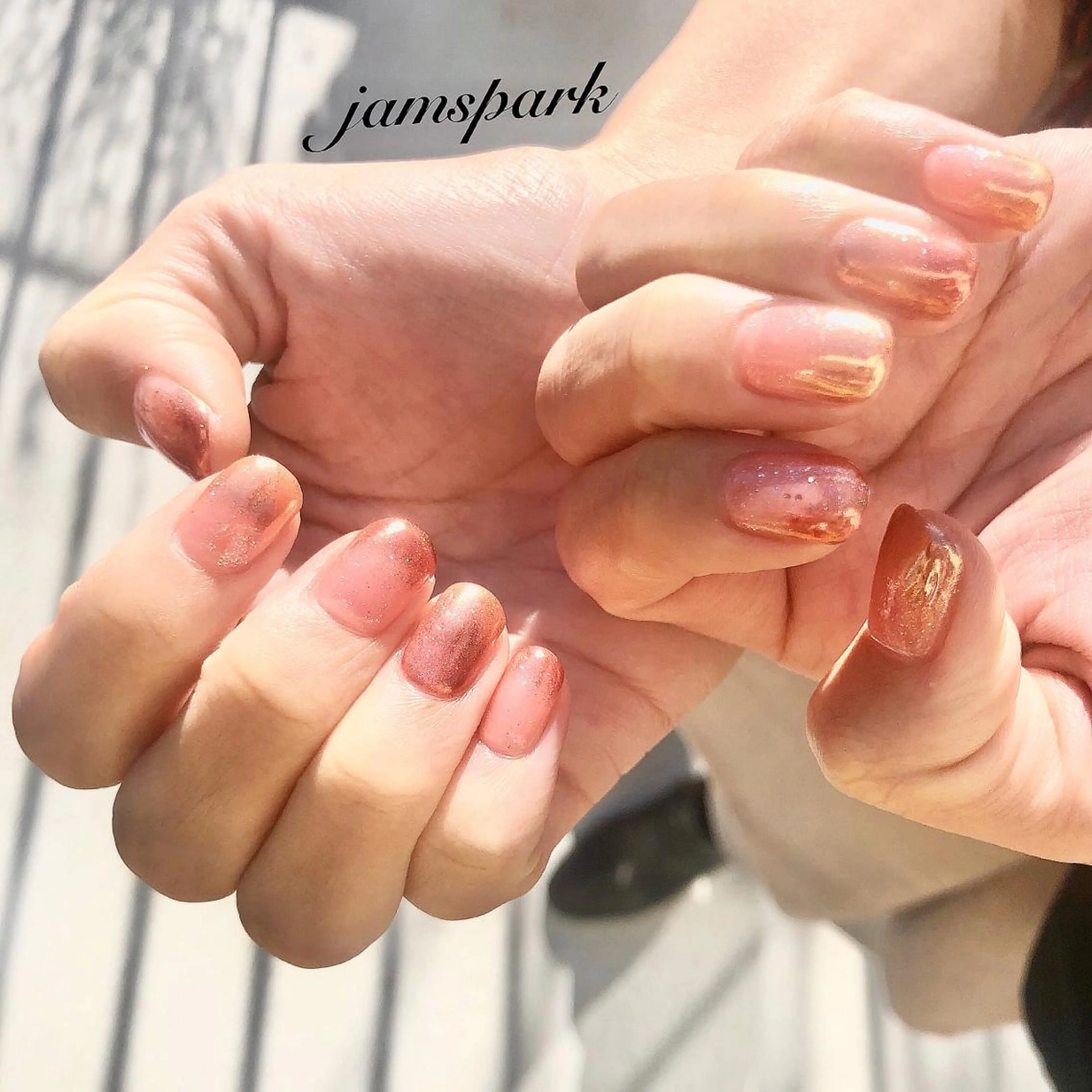 ネイル 成人式 卒業式 ラメ(グリッター) ミラーネイル ニュアンスネイル ハンドネイル jamspark ✨のネイルデザイン