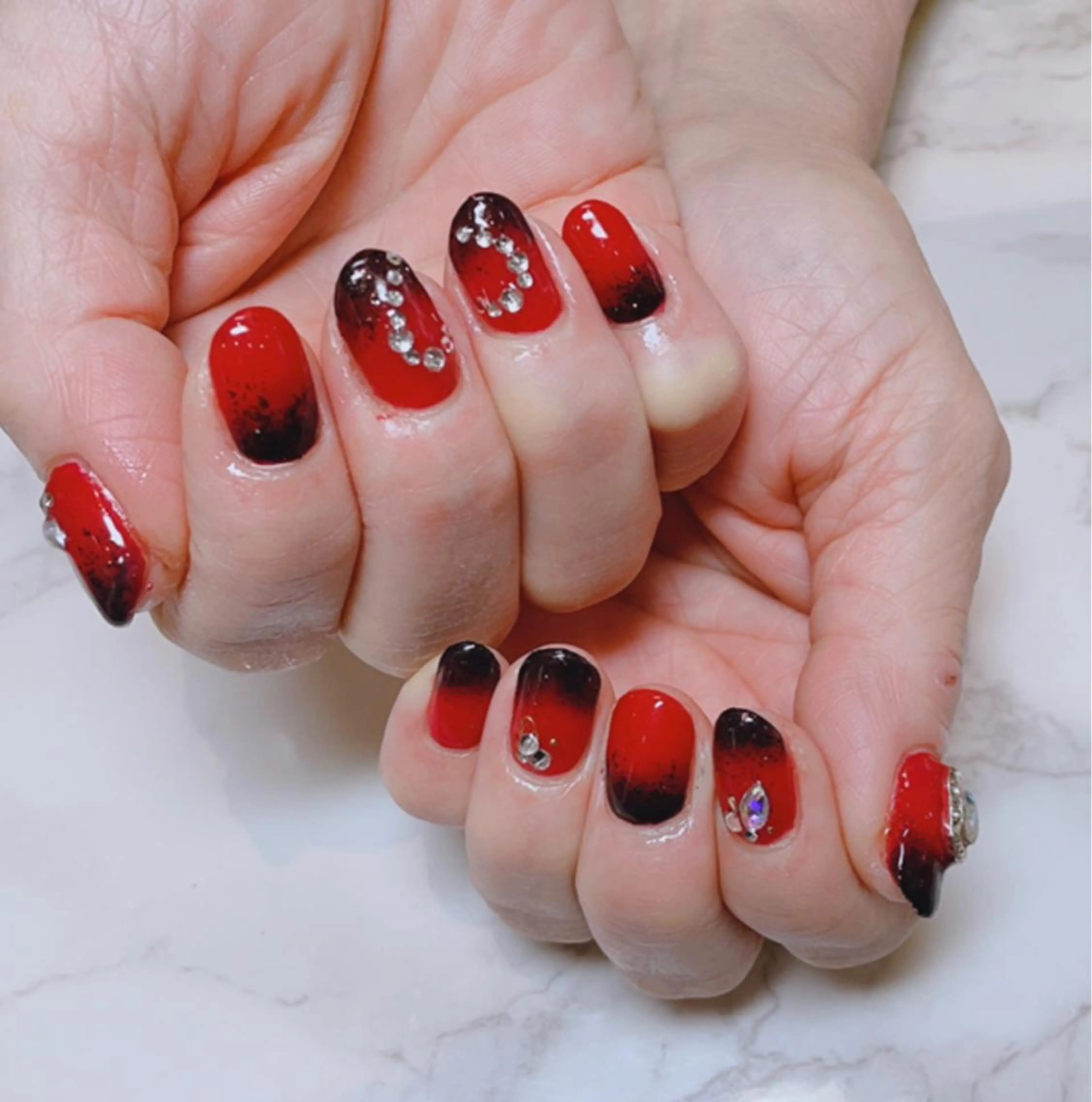 ネイル SINCERELY シンシアリー🌈のネイルデザイン