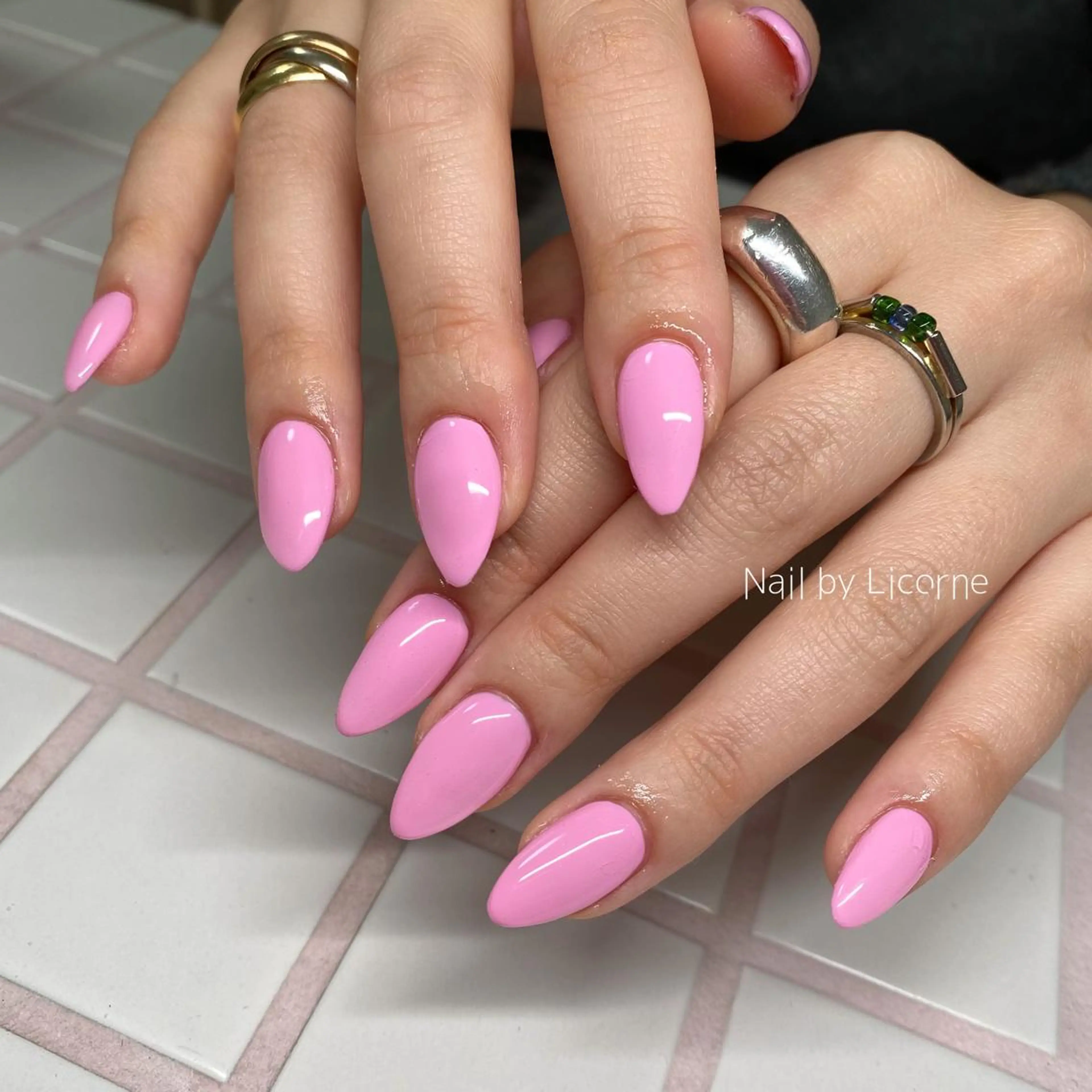 ネイル アートネイル オーロラネイル フレンチネイル 氷ネイル・うるうるネイル マグネットネイル ハンドネイル Nail by Licorneのネイルデザイン