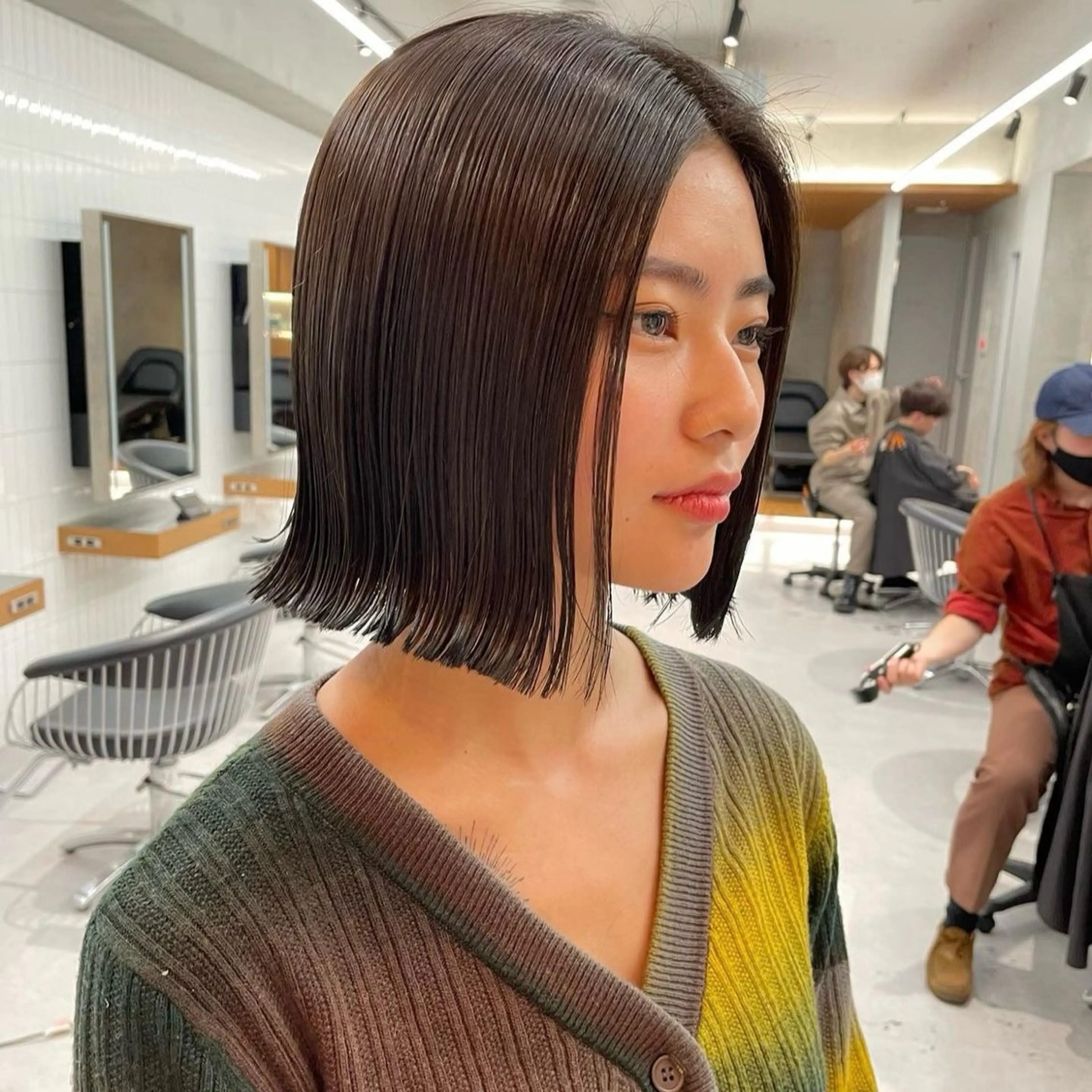 ショート センターパート /ニュアンスパーマのヘアスタイル