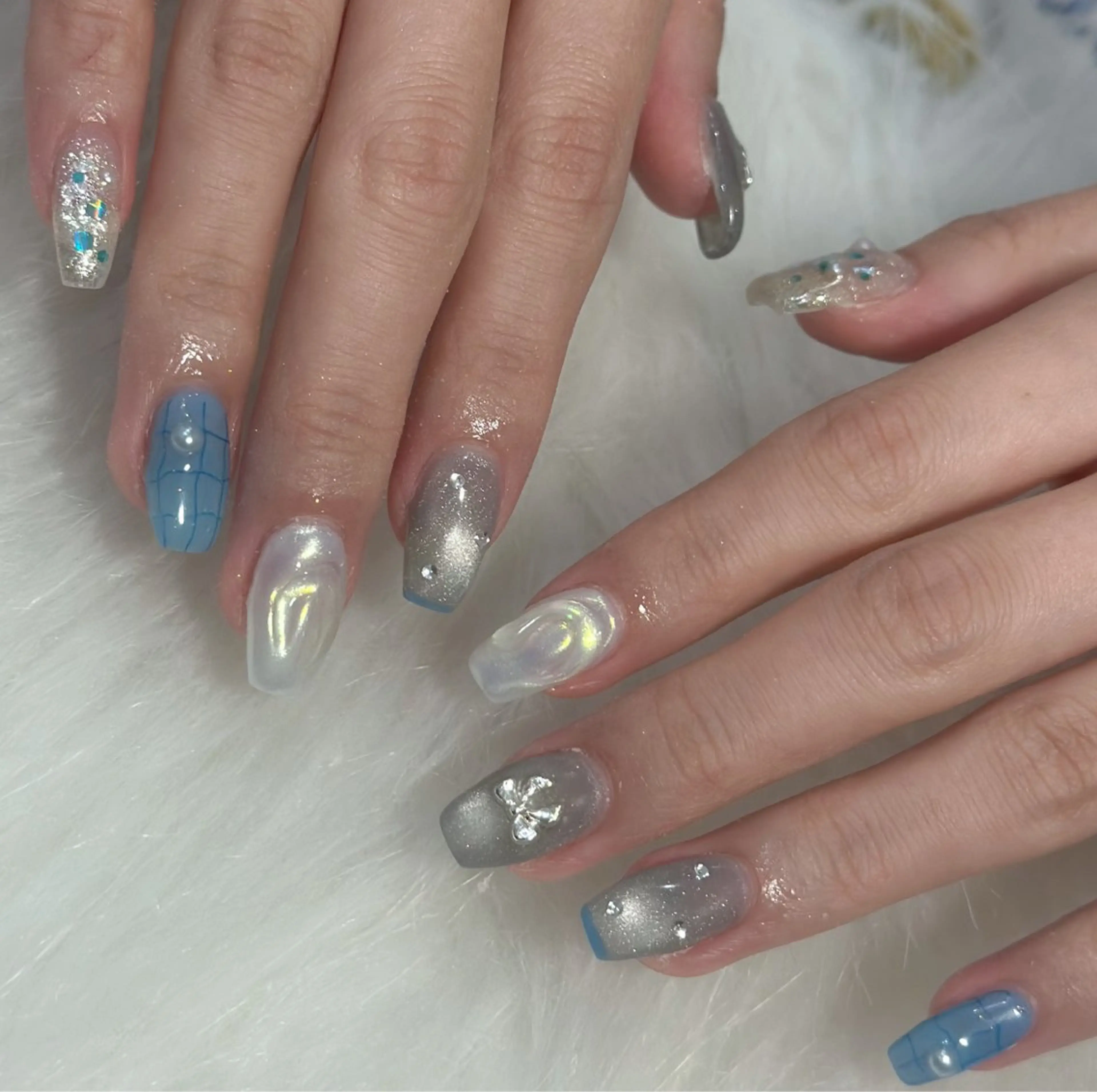 ネイル ハンドネイル フットネイル LAVISH nanamiのネイルデザイン