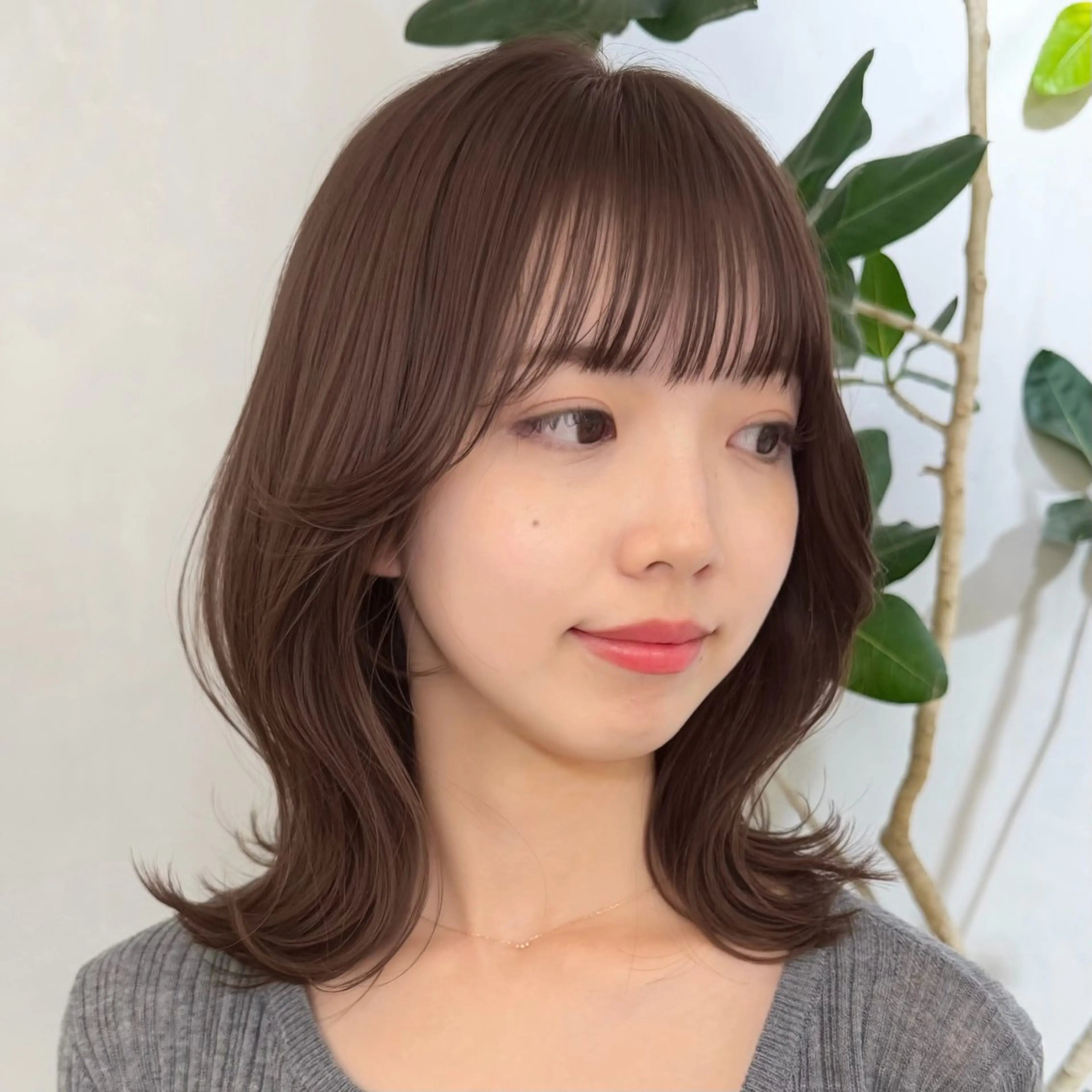 ミディアム カラー SAKI 新宿のヘアスタイル
