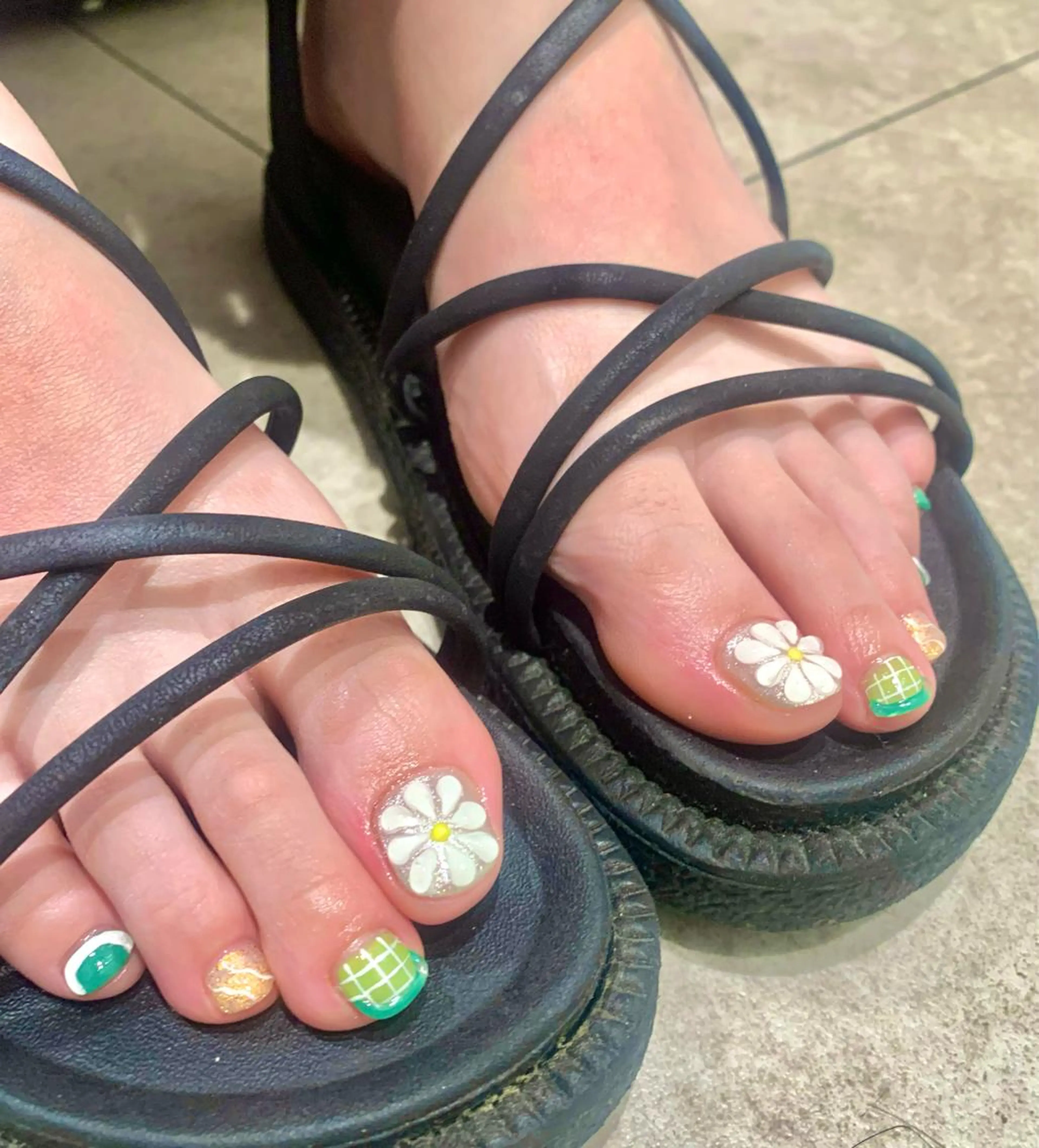 ネイル フットネイル Kureha/ネイル トレンドヘアのヘアスタイル