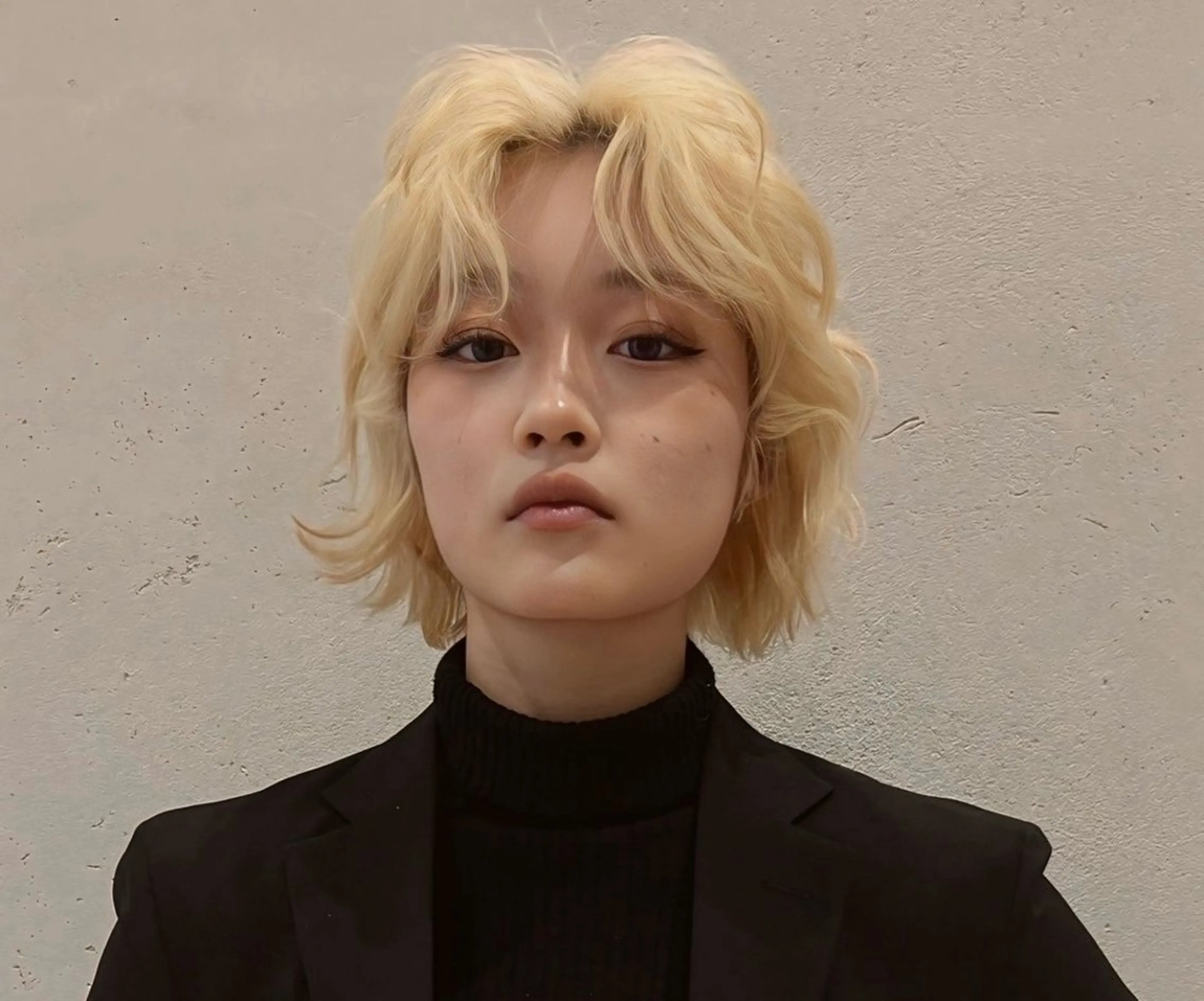 ショート カラー ORGN.所属・二千華 /派手髪デザインのヘアスタイル