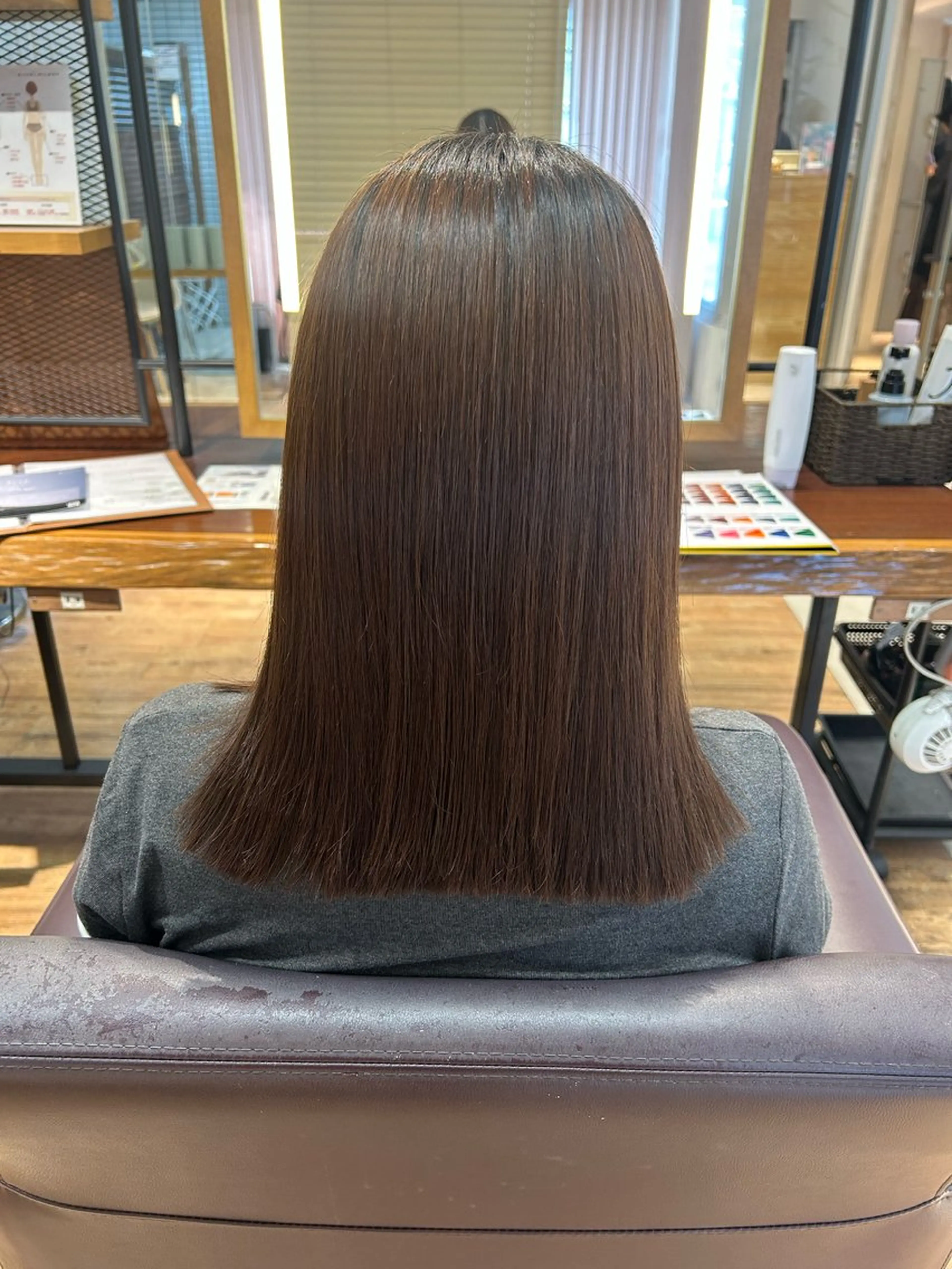 セミロング 縮毛矯正 艶カラー🌸アレンジ 🌹Sally🕊️のヘアスタイル