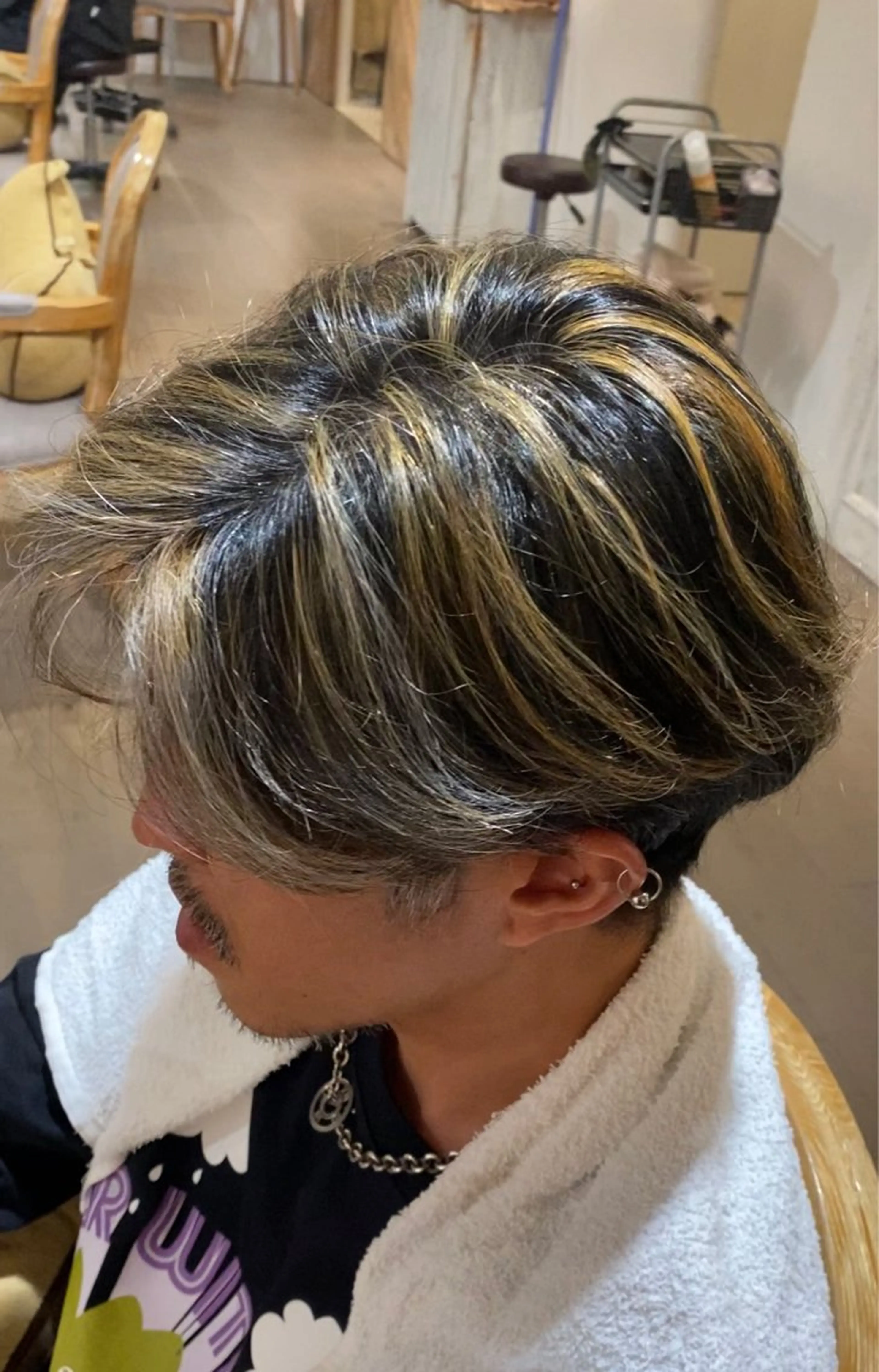 カラー メンズ メンズハイライト ハイライトカラー カット diar江ノ島所属・mai🤍透明感/ 縮毛矯正/藤沢江ノ島のヘアスタイル