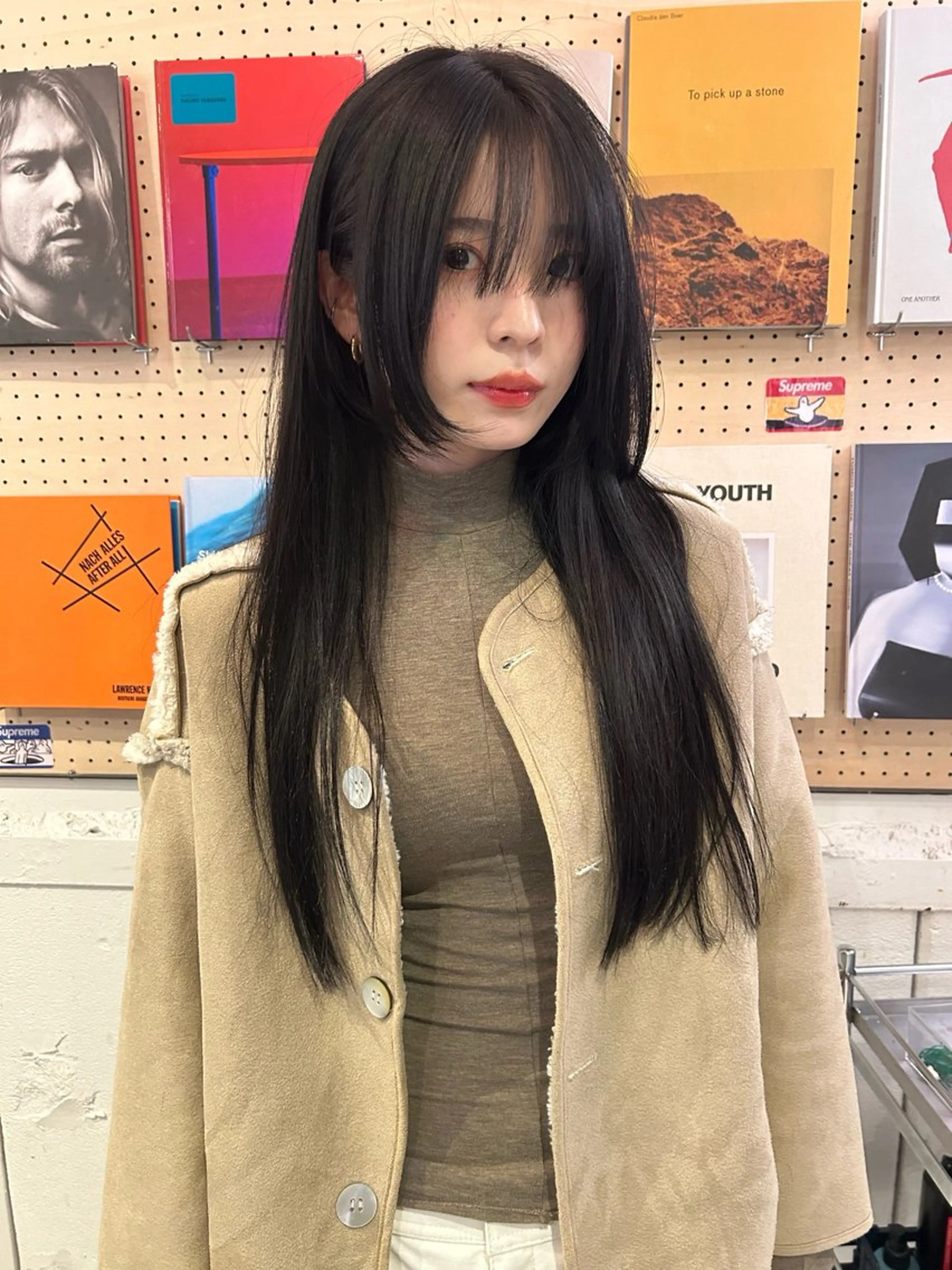 ロング カラー 姫カット レイヤーカット カット ヘアカラー トリートメント Loom.所属・村上雅人 ナチュラルモードのヘアスタイル