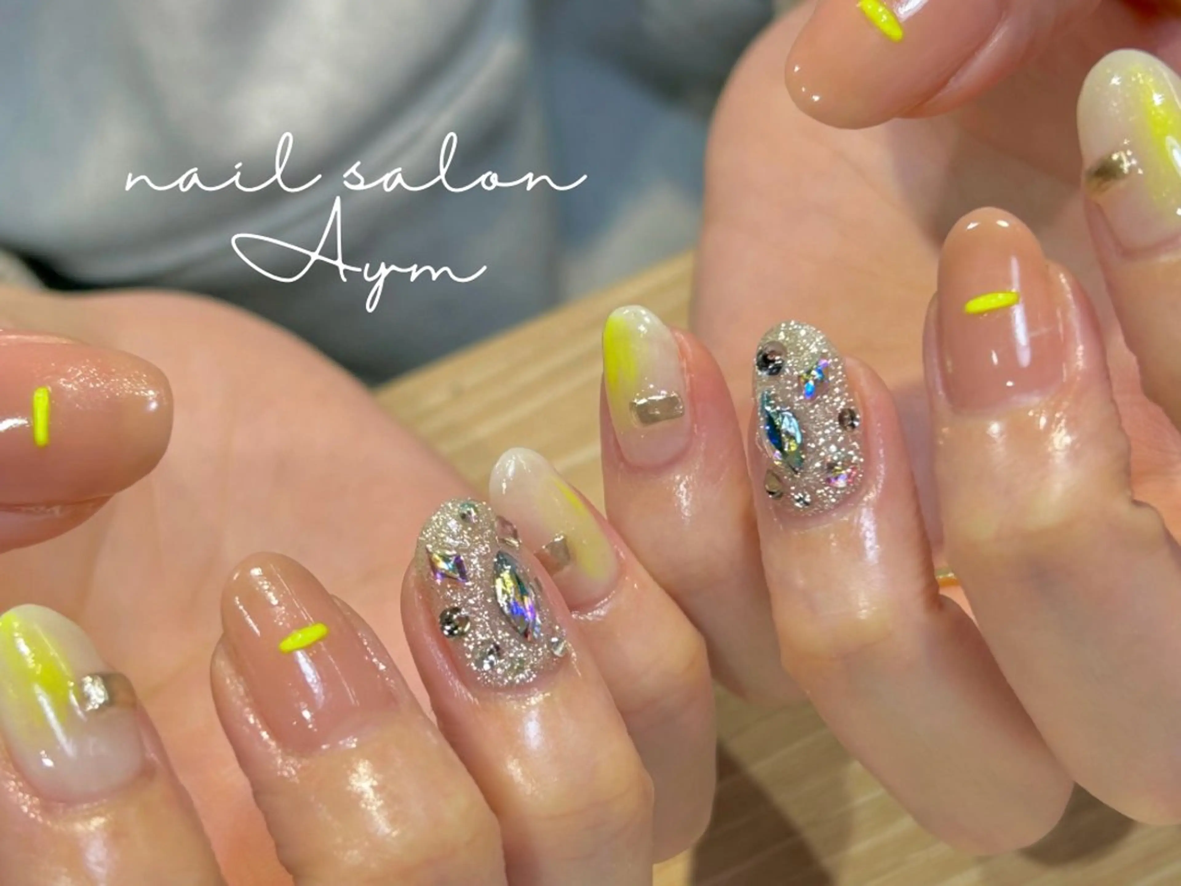 ネイル 持ち込み ニュアンスネイル nail salon Aymのネイルデザイン