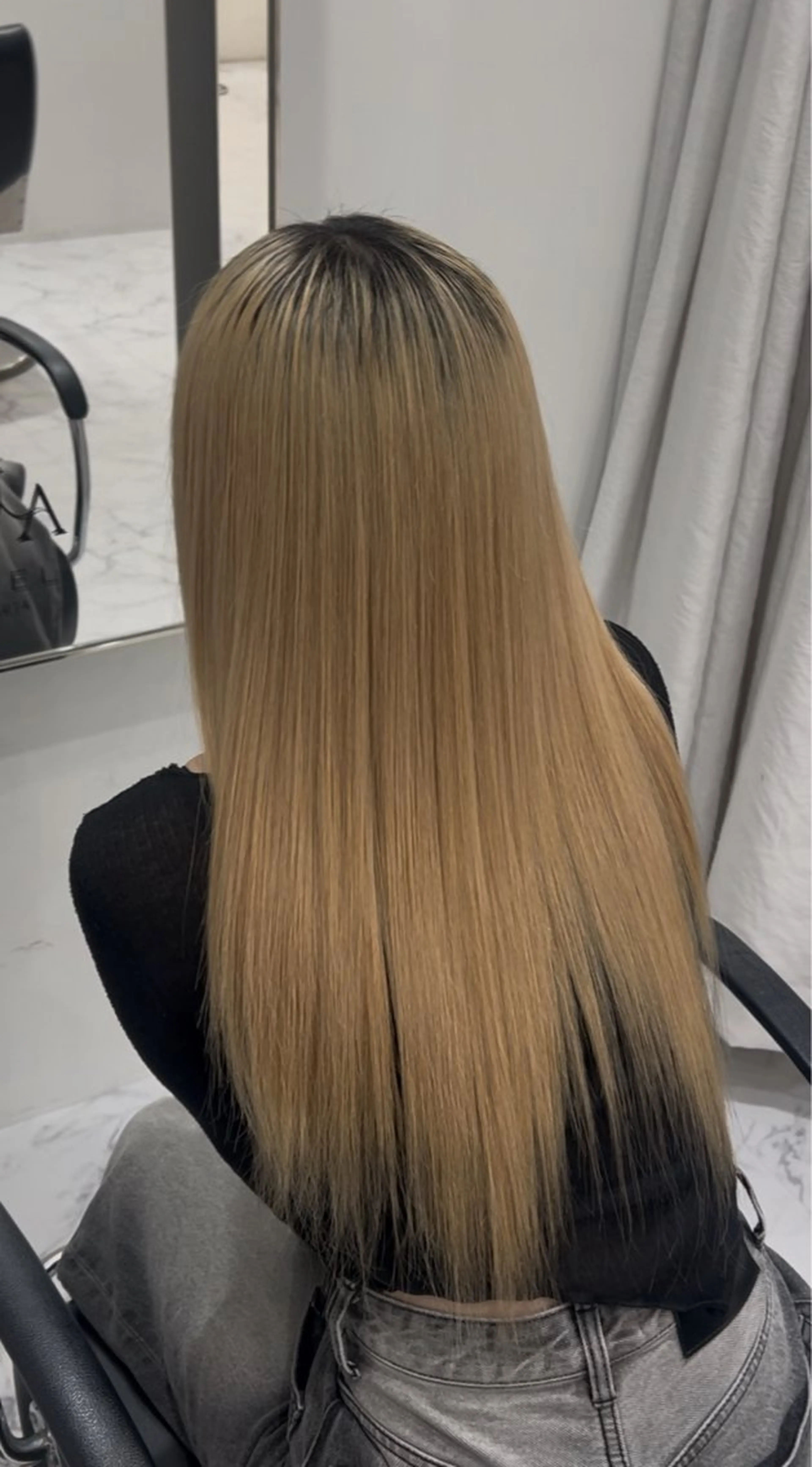 ロング miku /原宿美容師/y2kのヘアスタイル