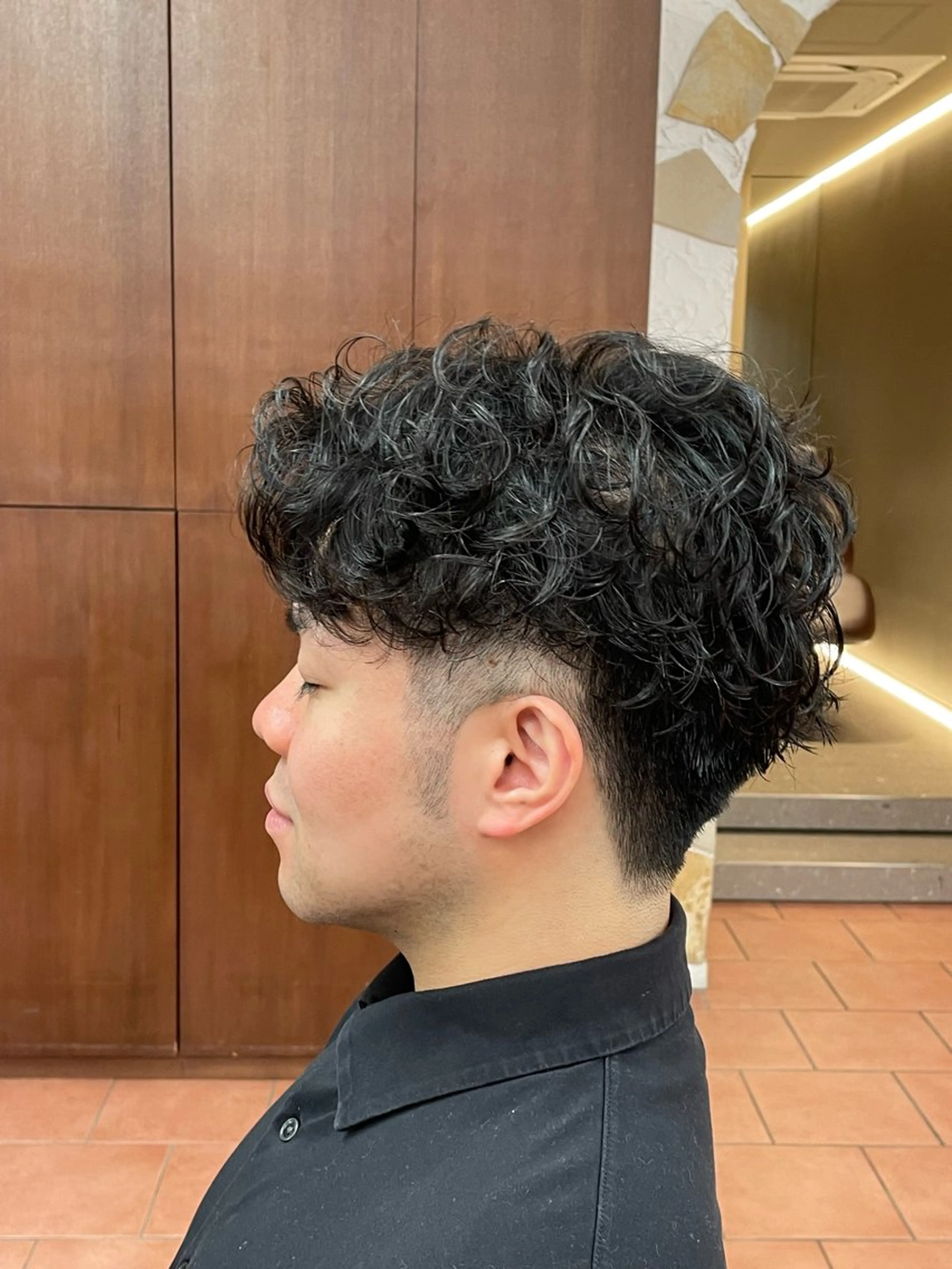 パーマ メンズ メンズパーマ MAISON des M.SLASH所属・韓国風レイヤー/ 艶カラー竹内貫のヘアスタイル