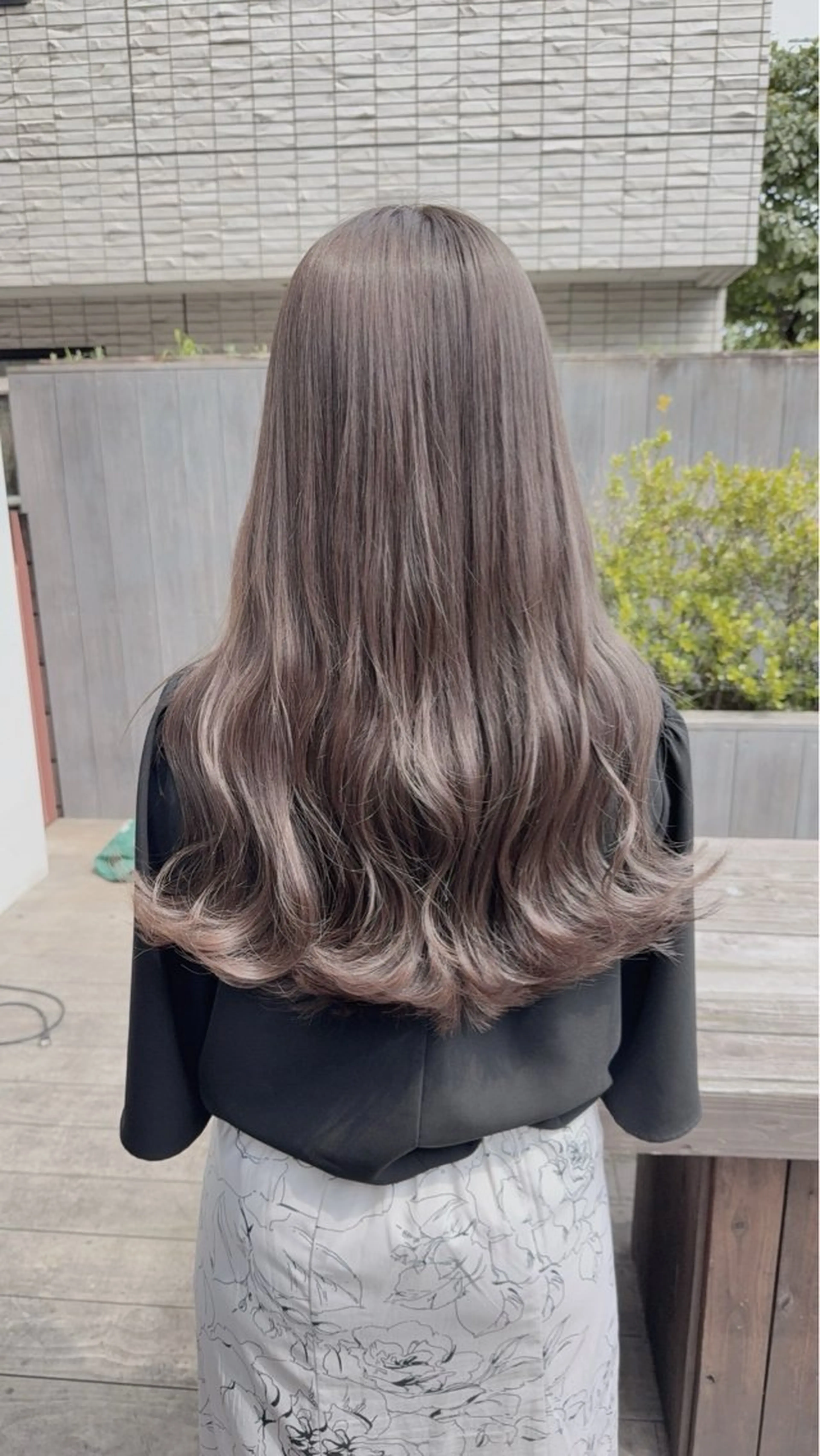 ロング カラー 透明感カラー グレージュ/あいのヘアスタイル