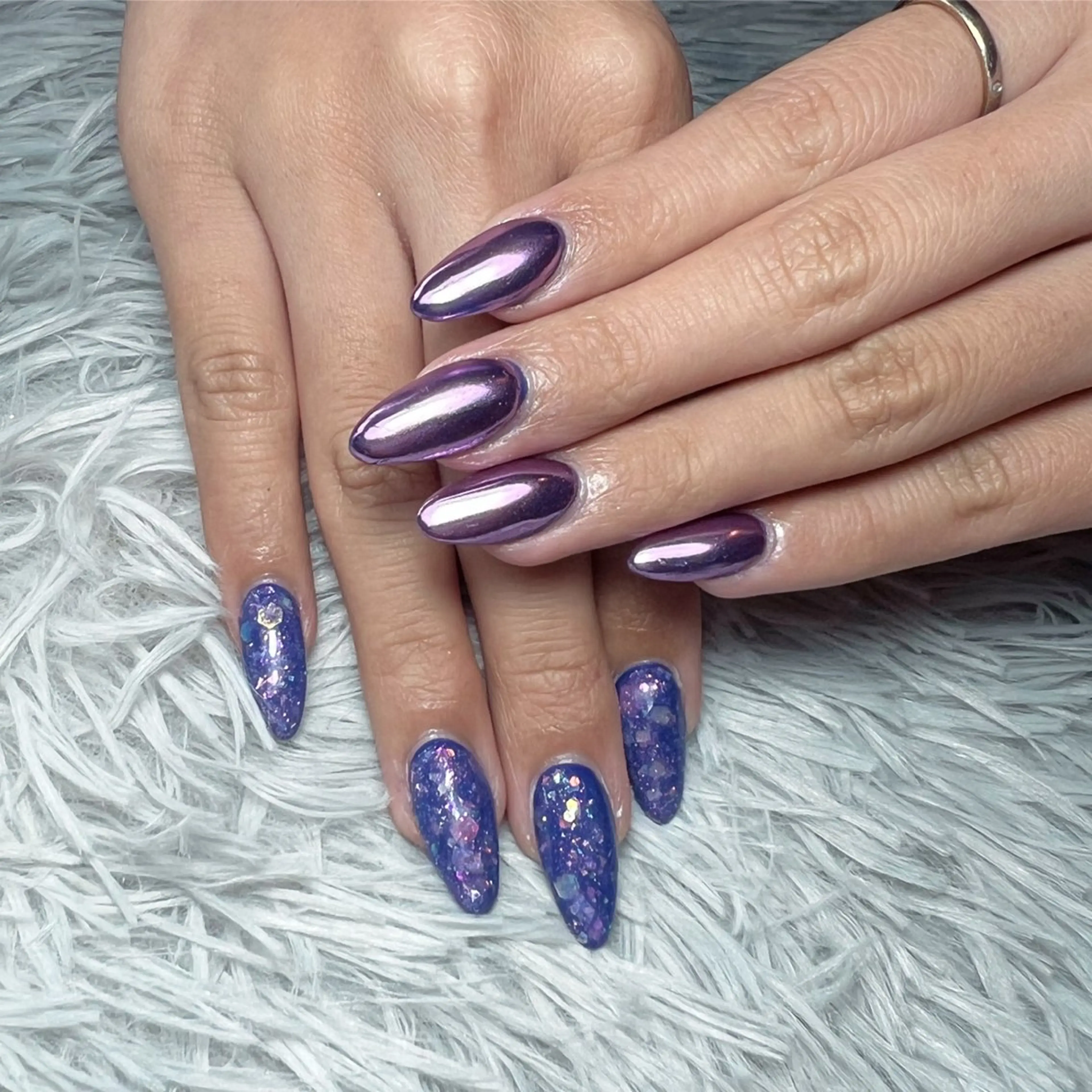 ネイル ラメ(グリッター) ミラーネイル スカルプネイル ハンドネイル シェヌネイル JURAのネイルデザイン