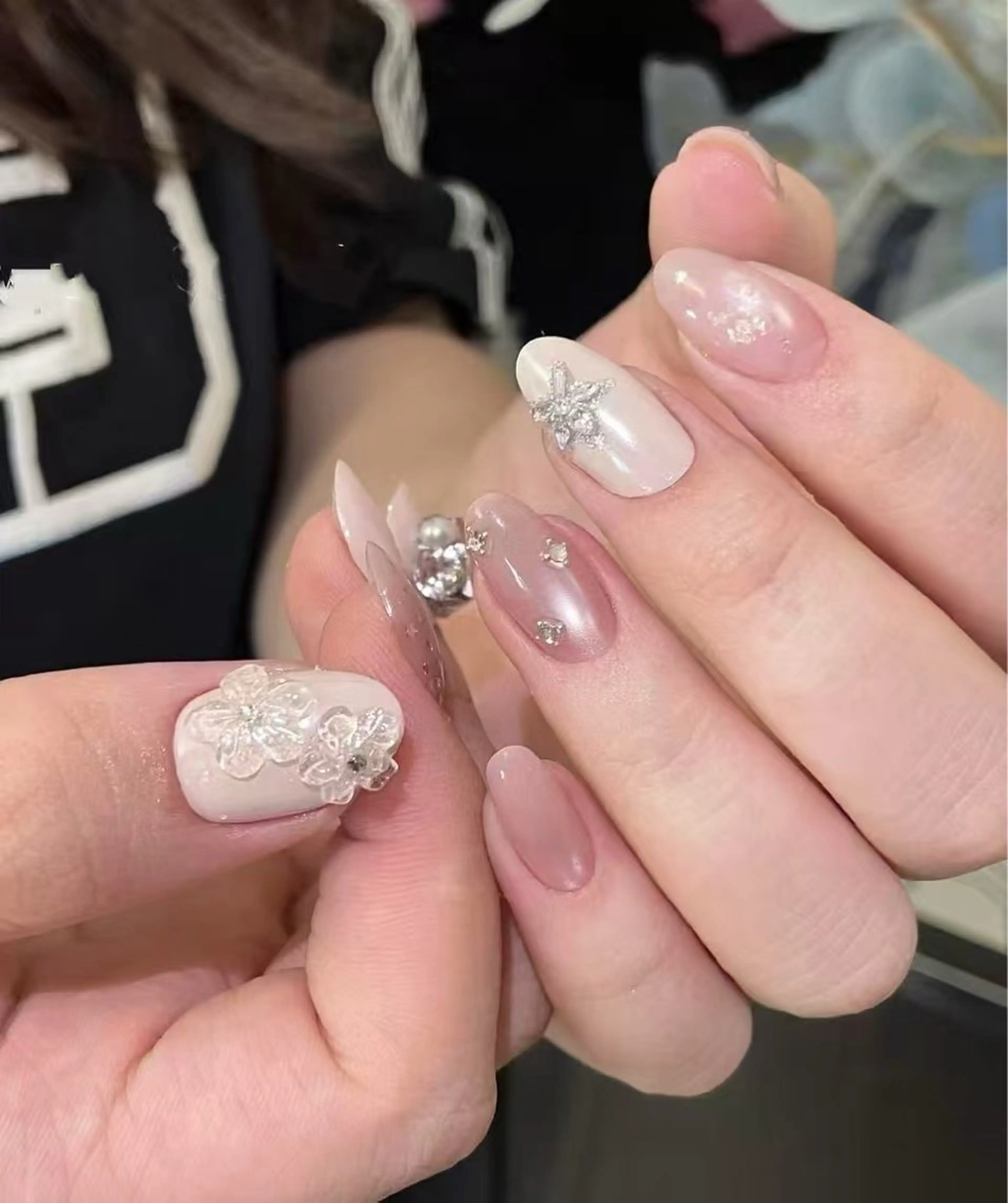 ネイル オーロラネイル フラワーネイル フットネイル フレンチネイル ジェルネイル ハンドネイル BabyYouMi nailのネイルデザイン