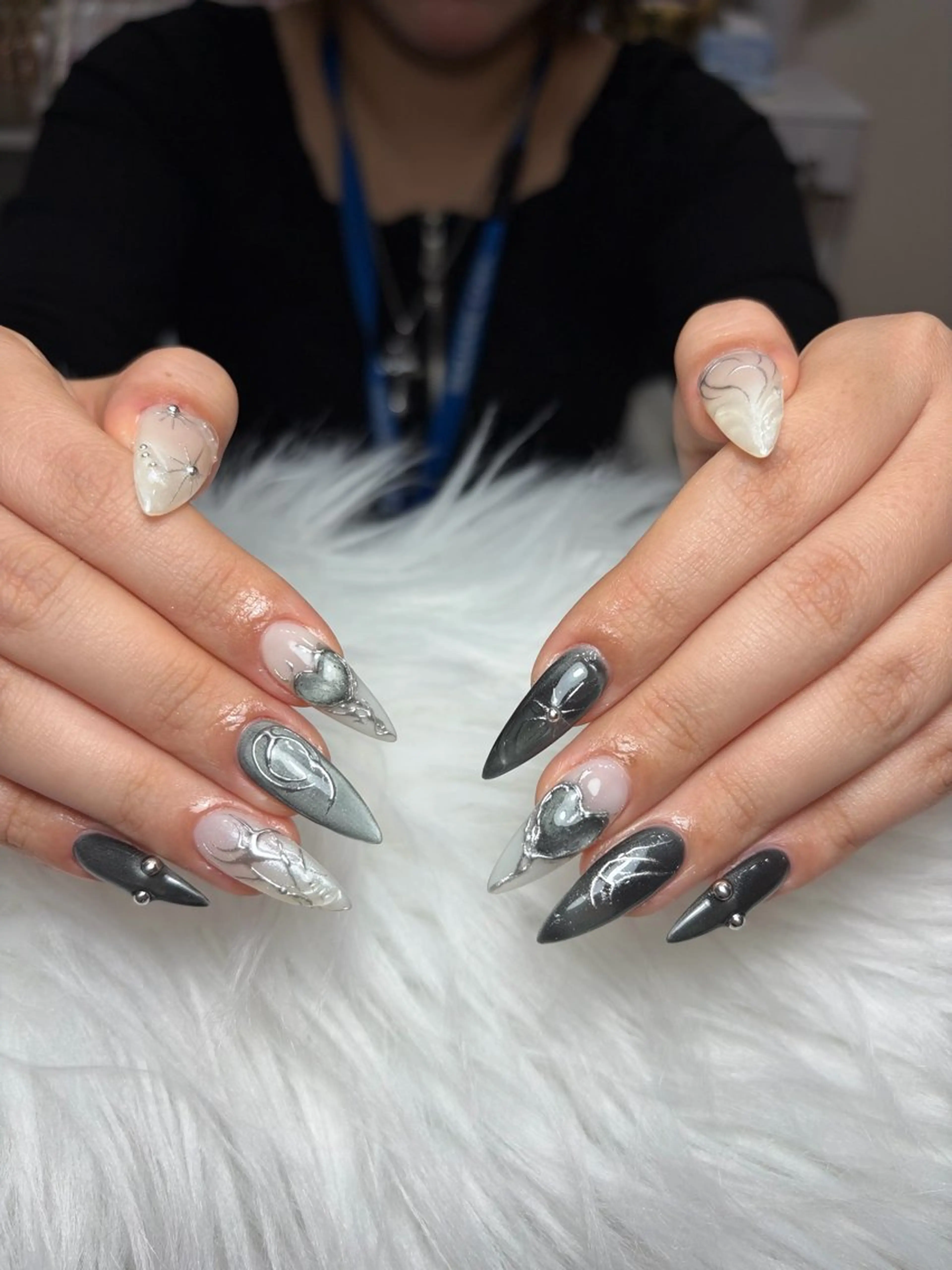 ネイル アートネイル 長さ出し ジェルネイル マグネットネイル ニュアンスネイル ハンドネイル Cloudy Chan Nailのネイルデザイン