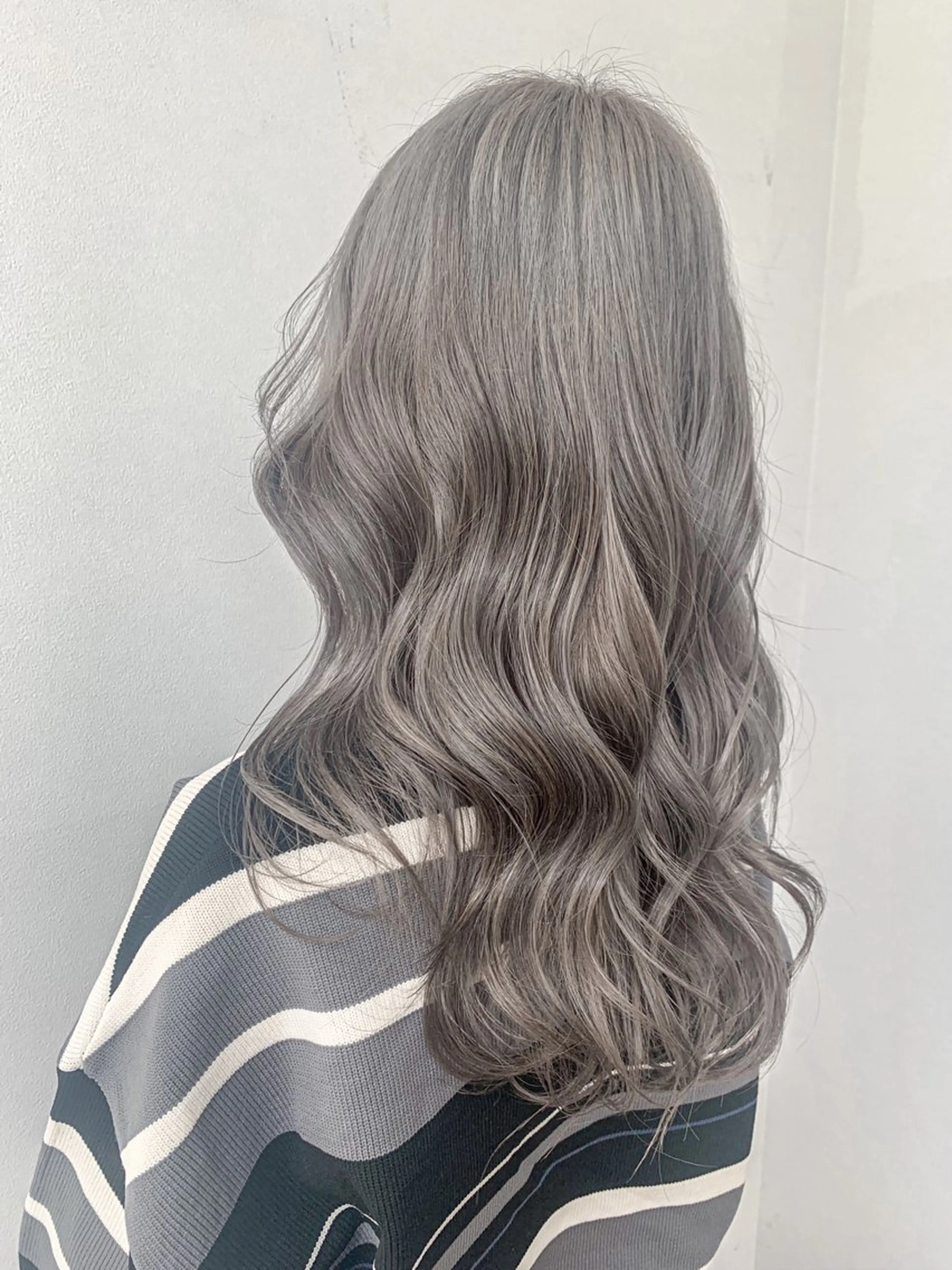 ロング カラー グレージュ BREK所属・BREK穂積(大垣) Junnaのヘアスタイル