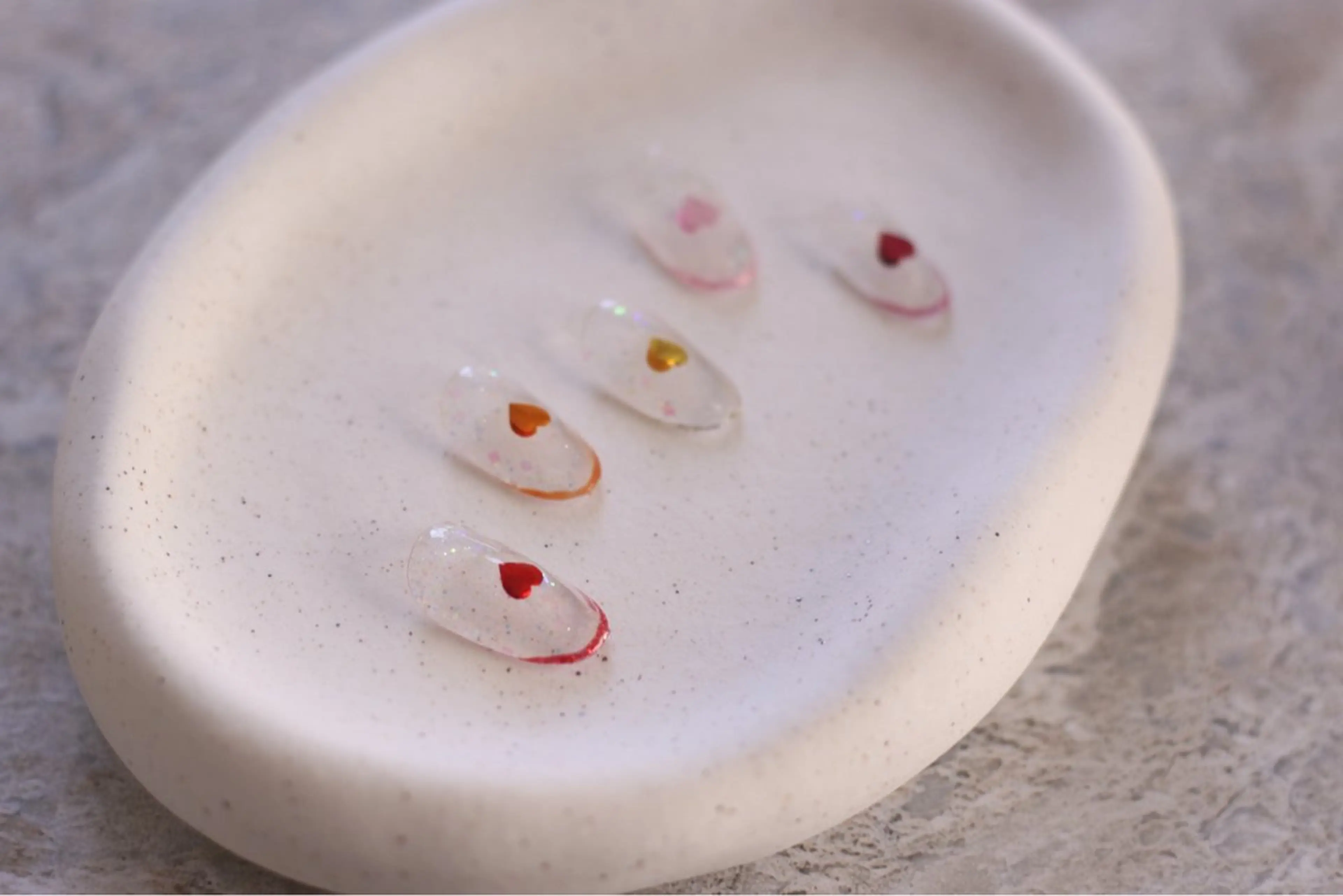 ネイル アートネイル 市川 沙希子のネイルデザイン