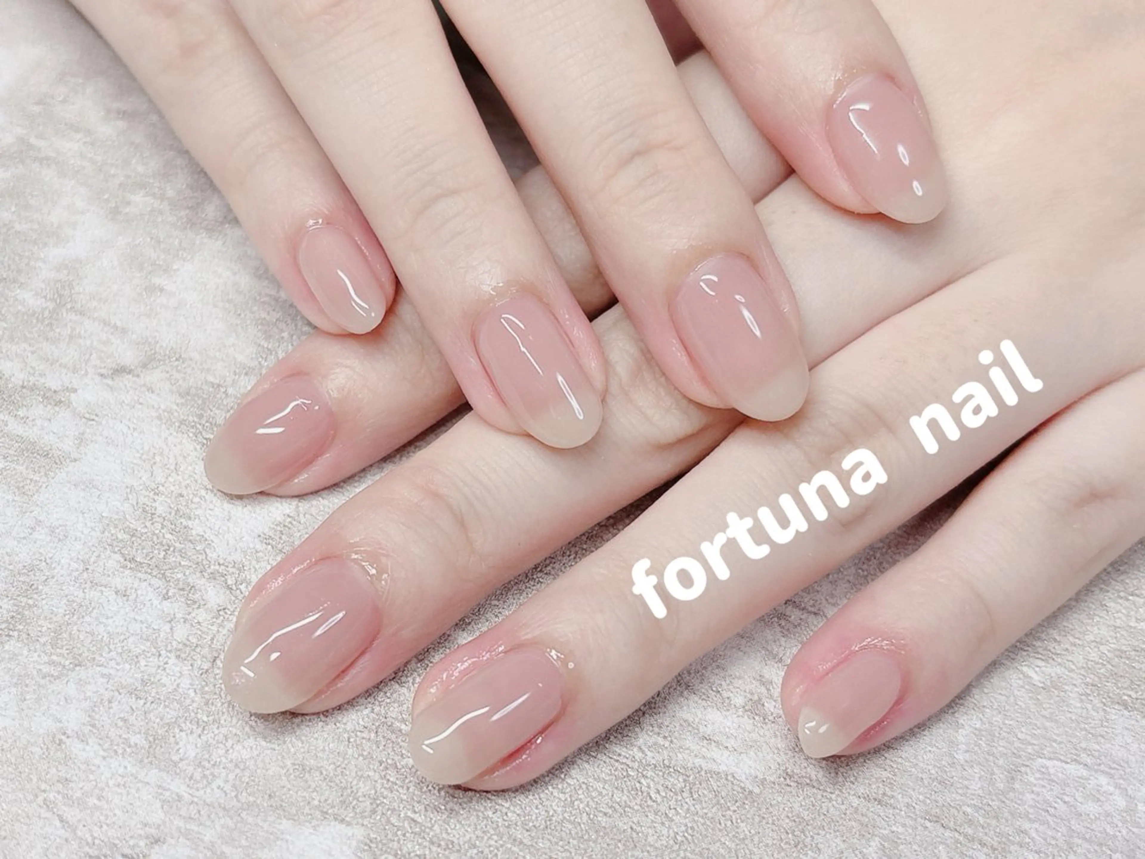 ネイル ハンドネイル Nail •Head スパFortunaのネイルデザイン