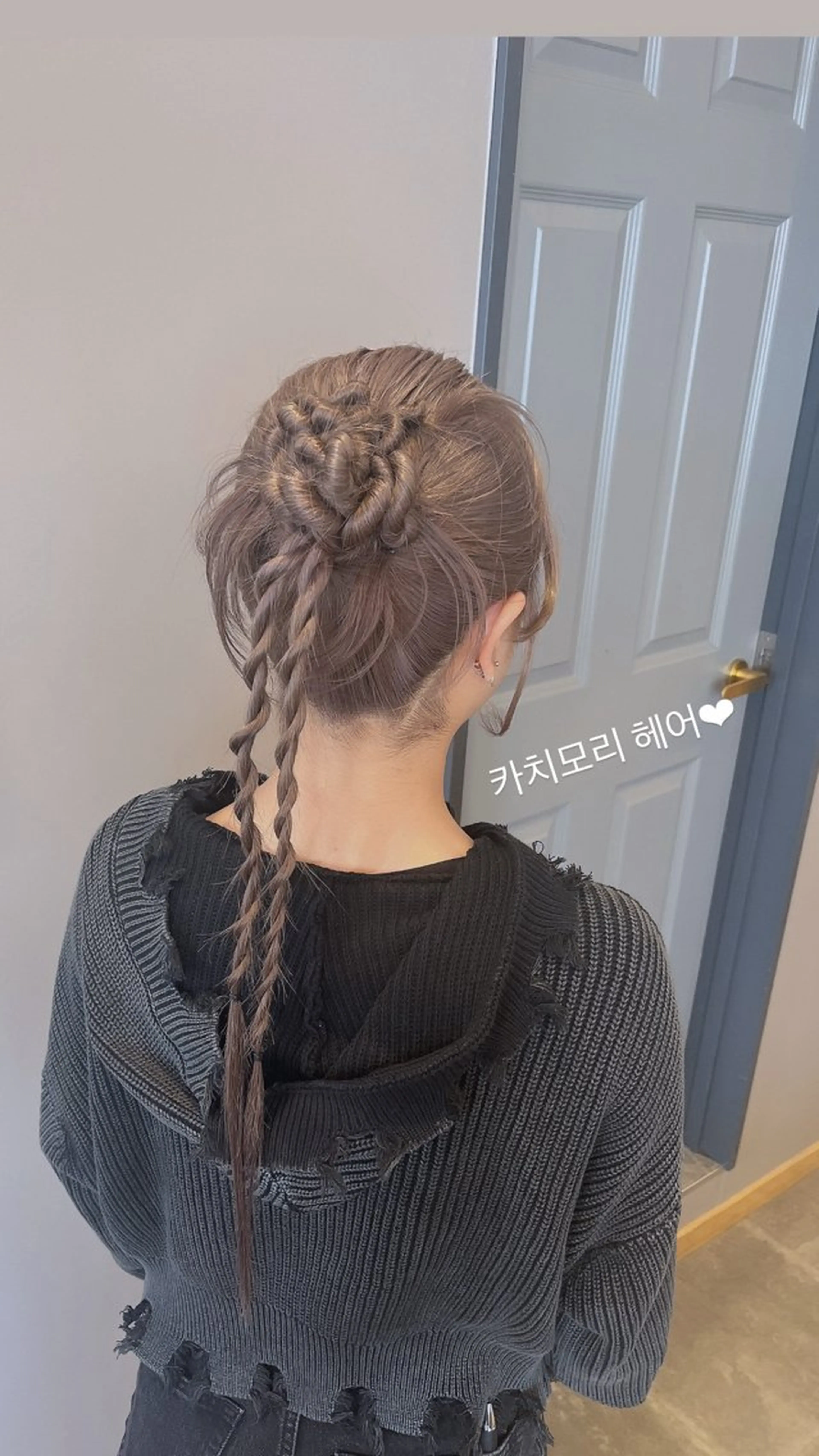 ロング ヘアセット 緒方 つばさのヘアスタイル