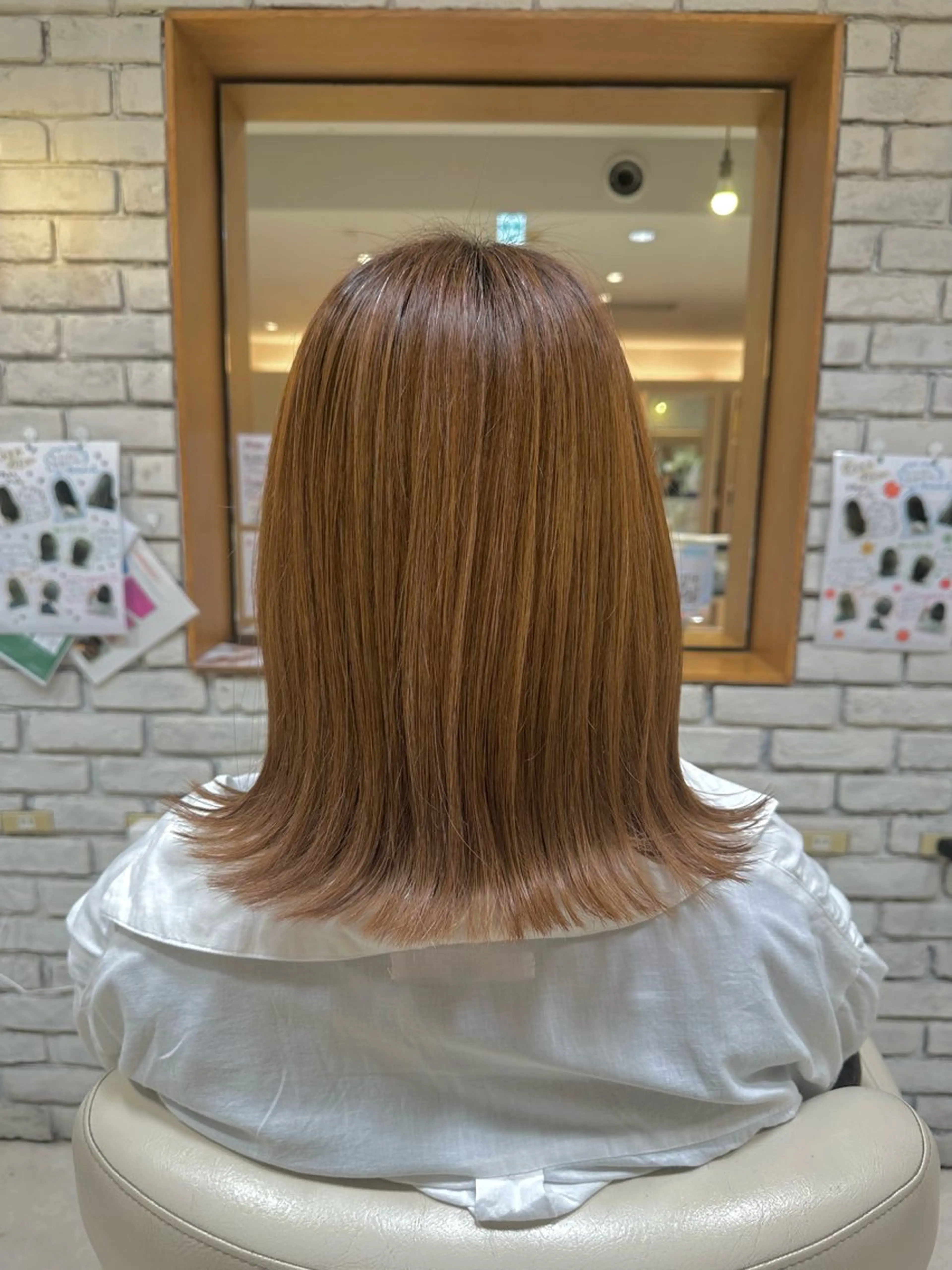 セミロング 梅本 夢香のヘアスタイル