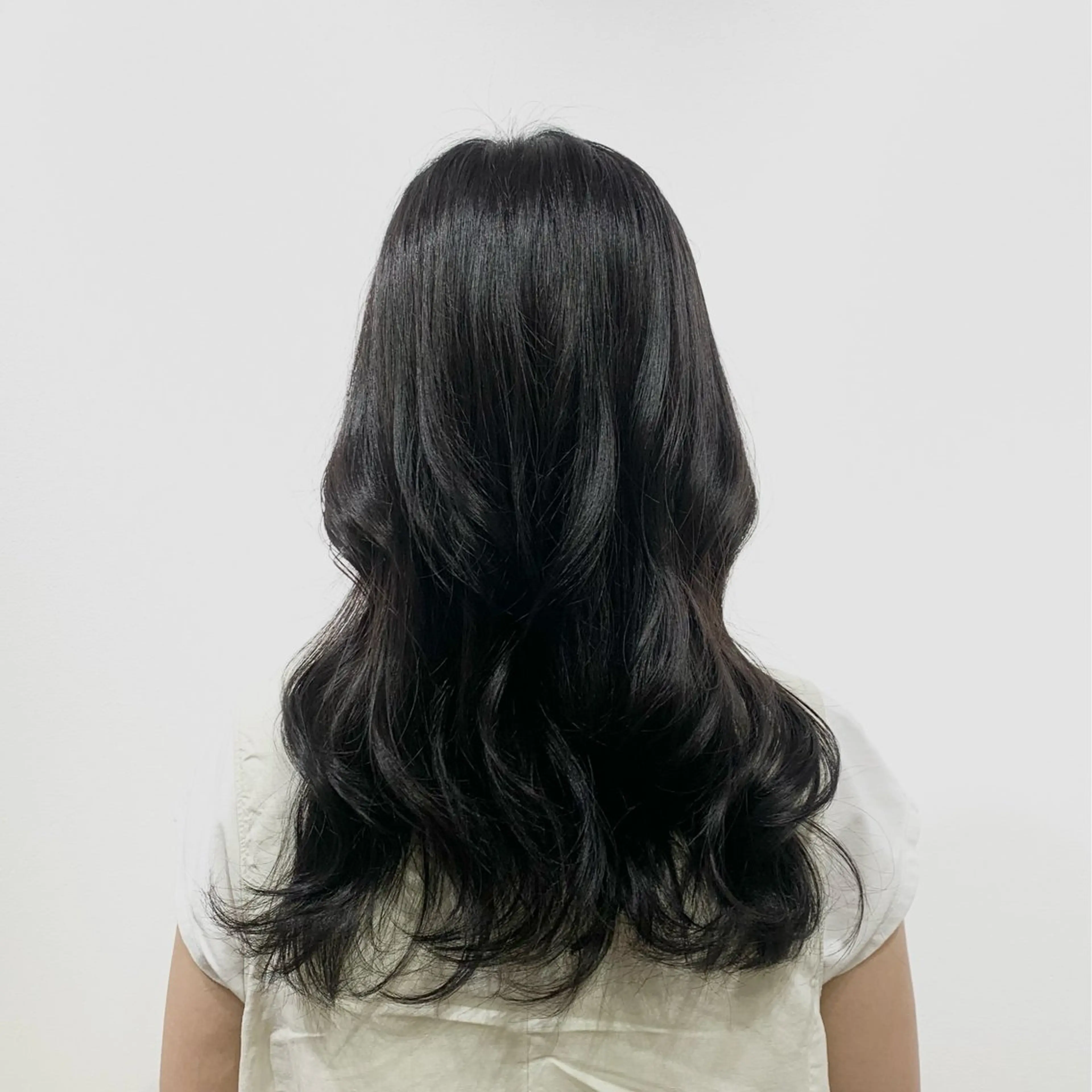 セミロング カラー ヘアアレンジ キヨミ 韓国レイヤーカットのヘアスタイル