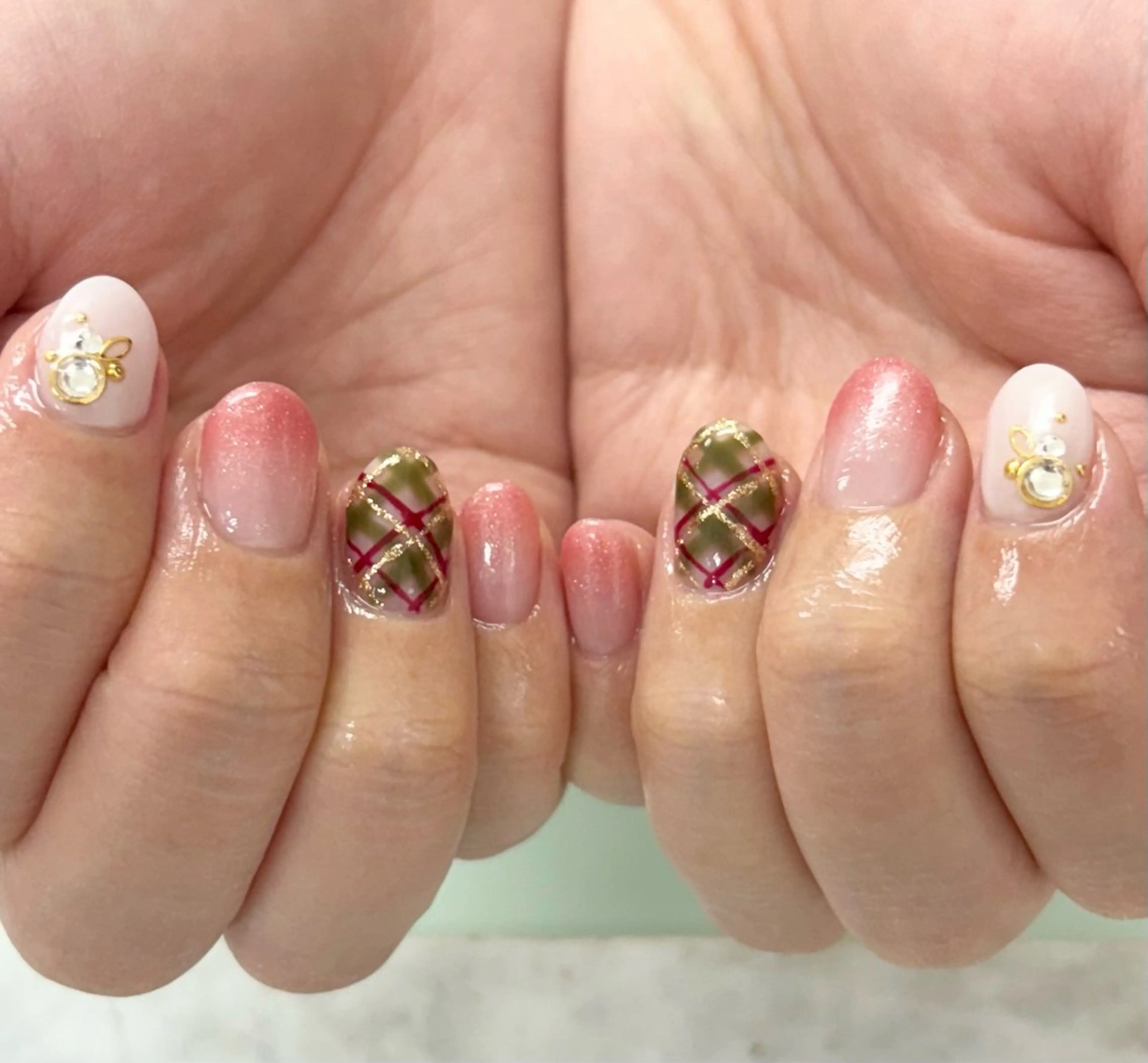 ネイル Bianca関内 USUI🐢のネイルデザイン