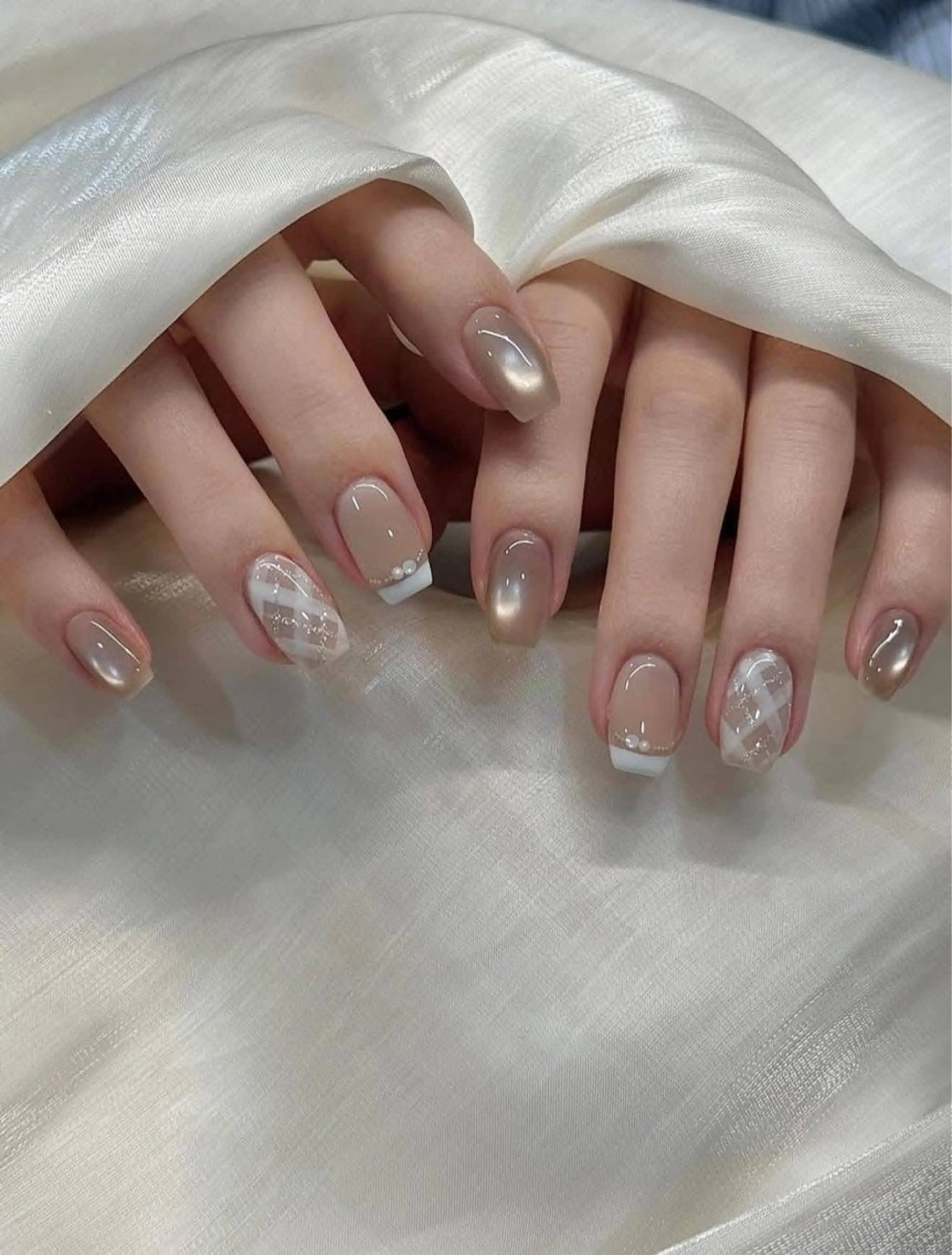 ネイル ハンドネイル T. Leeのネイルデザイン