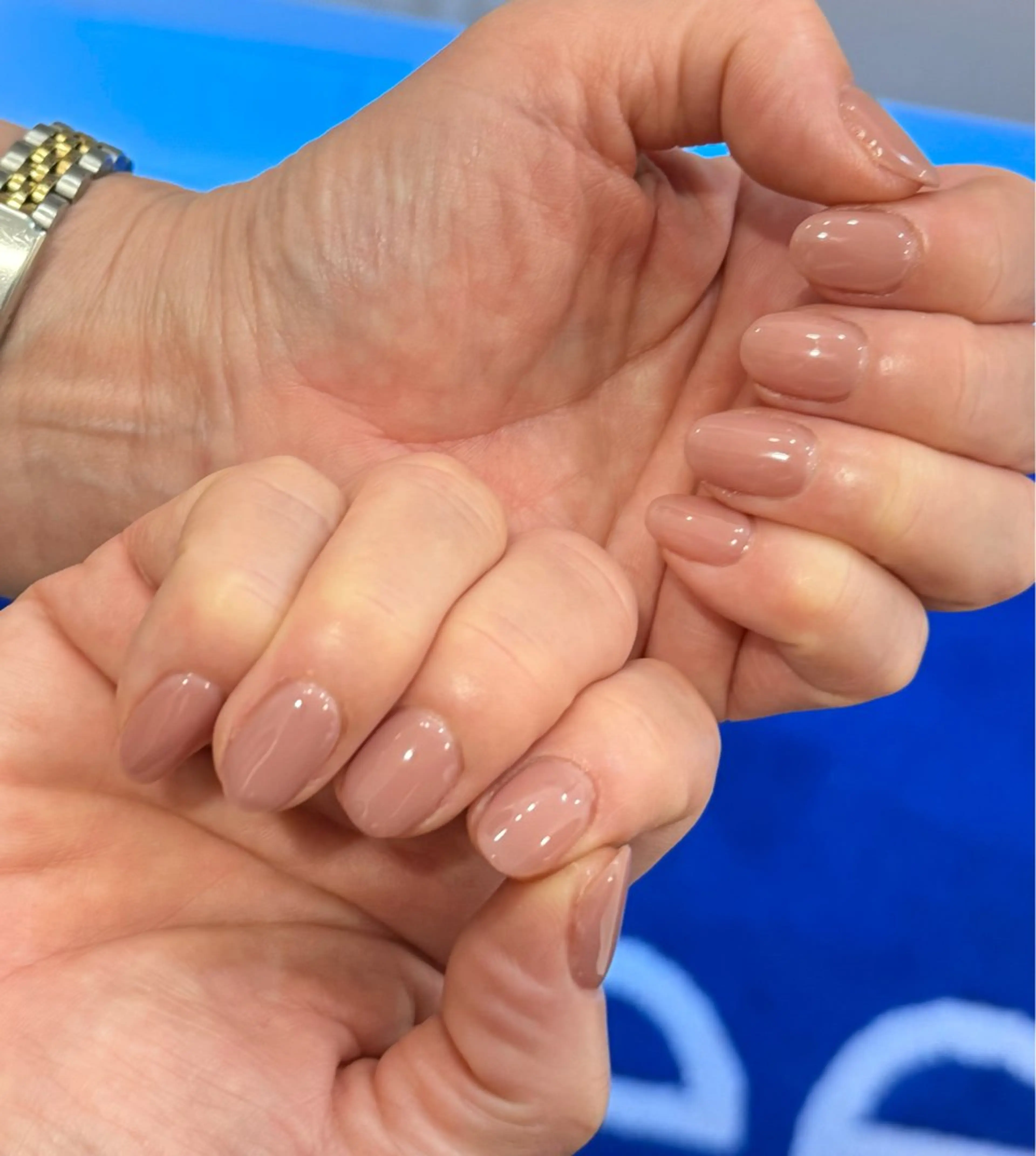 ネイル Blue Reef 四谷三丁目所属・たかの はづきのネイルデザイン