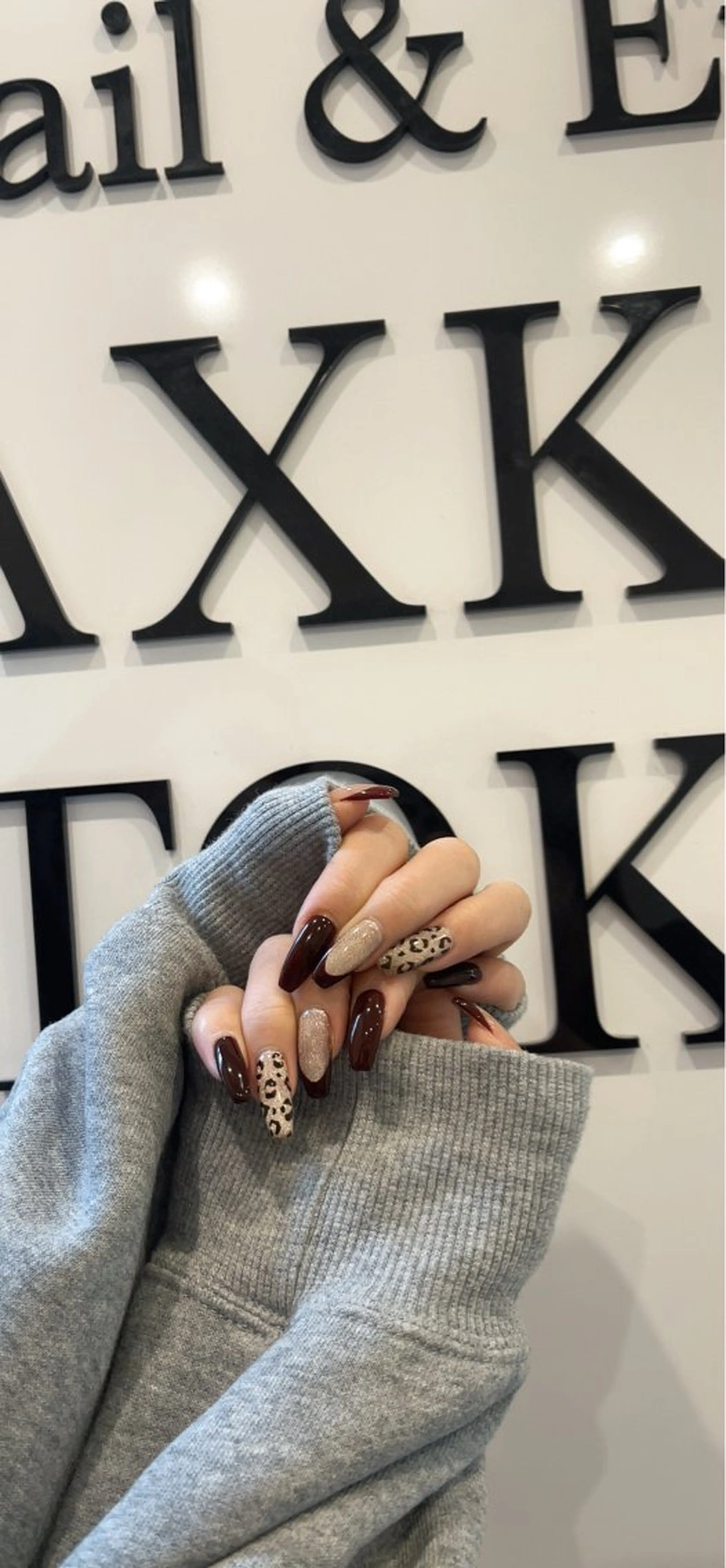 ネイル アニマル柄 ボルドー マグネットネイル ワンカラーネイル 鈴 木のネイルデザイン