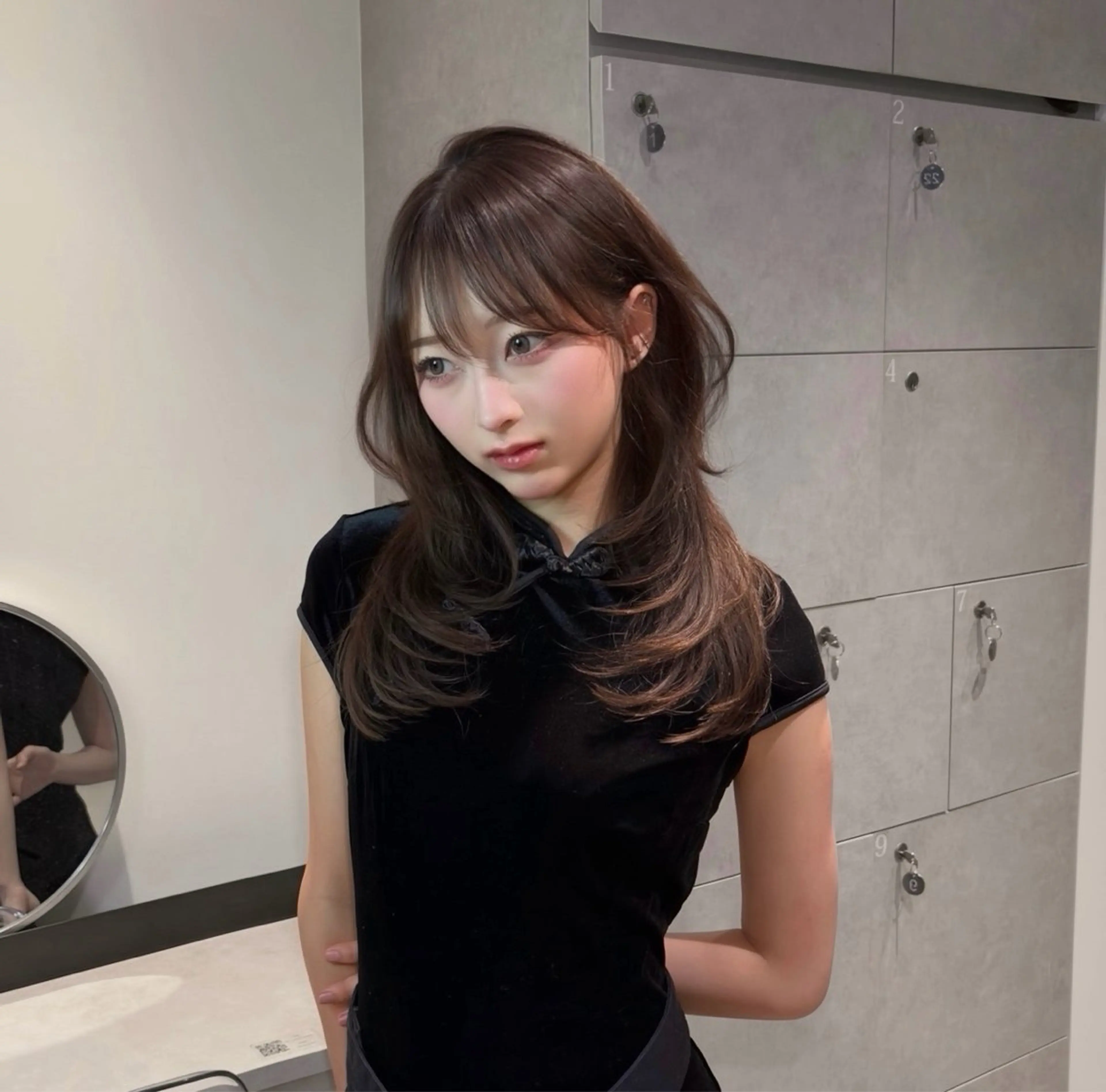 ロング ハッシュカット ハイレイヤー レイヤーカット 吉村 駿佑のヘアスタイル