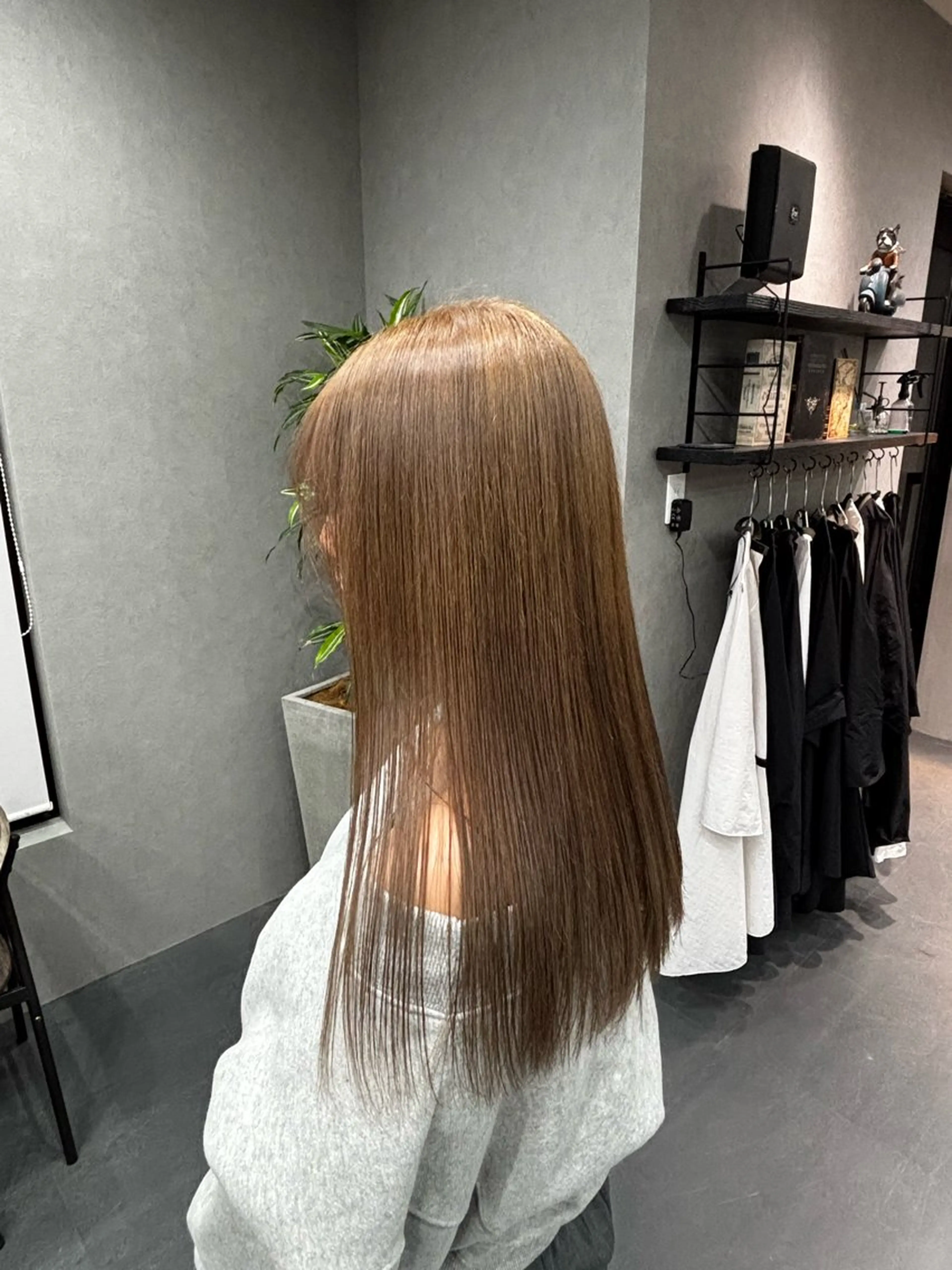 カラー 岩村 拓海のヘアスタイル