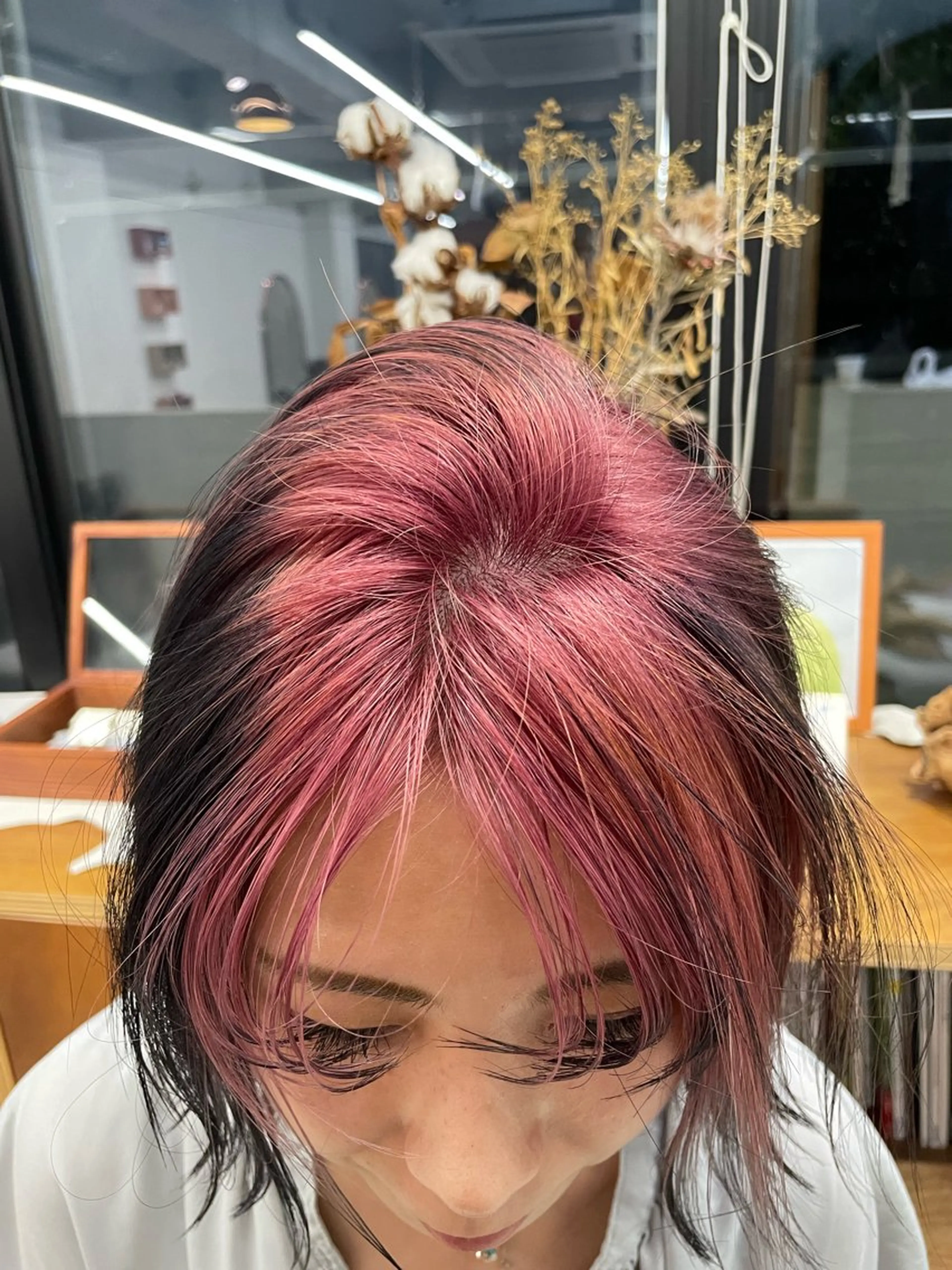 ミディアム 鶴井 美空のヘアスタイル