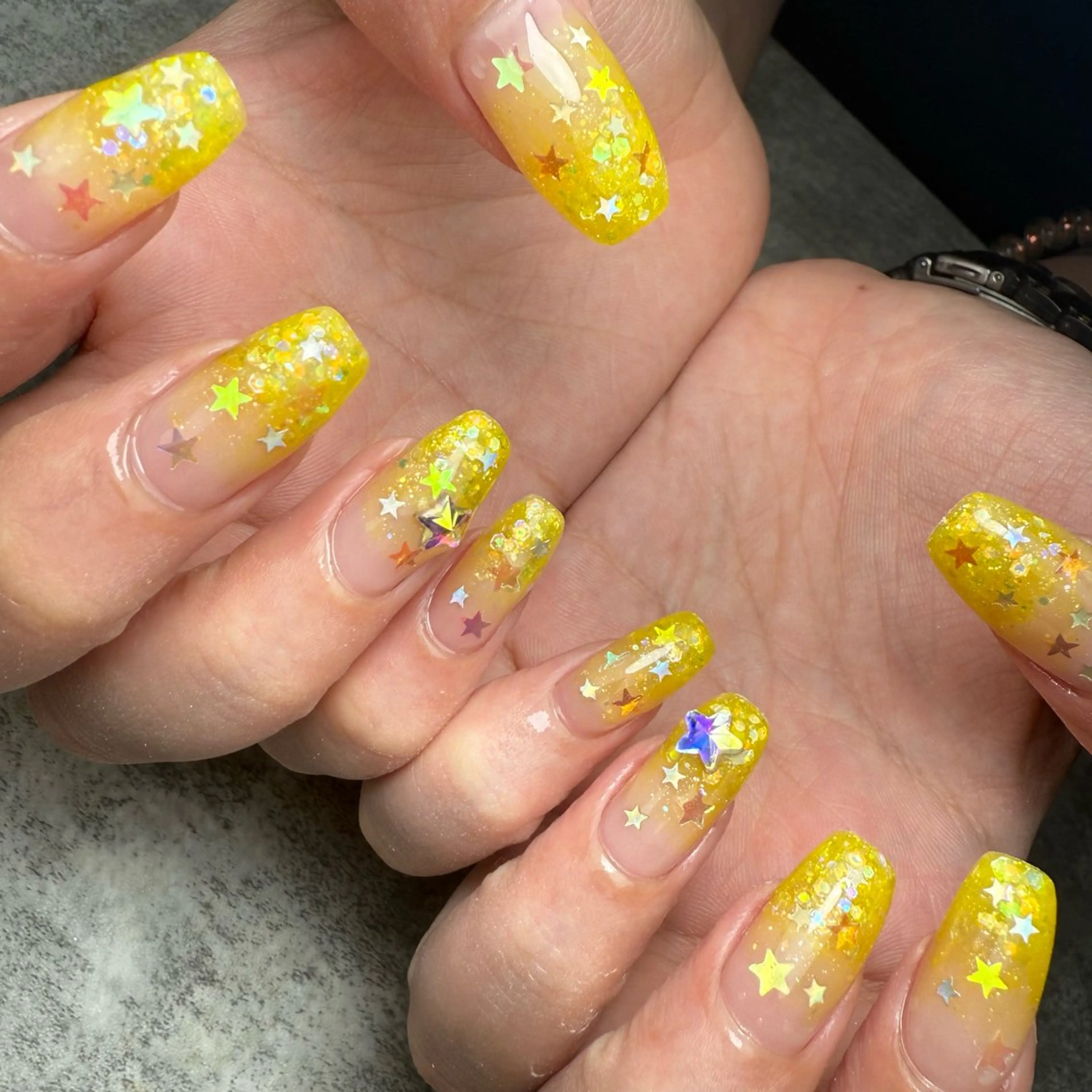 ネイル ストーンネイル ハンドネイル yuki nail...のネイルデザイン