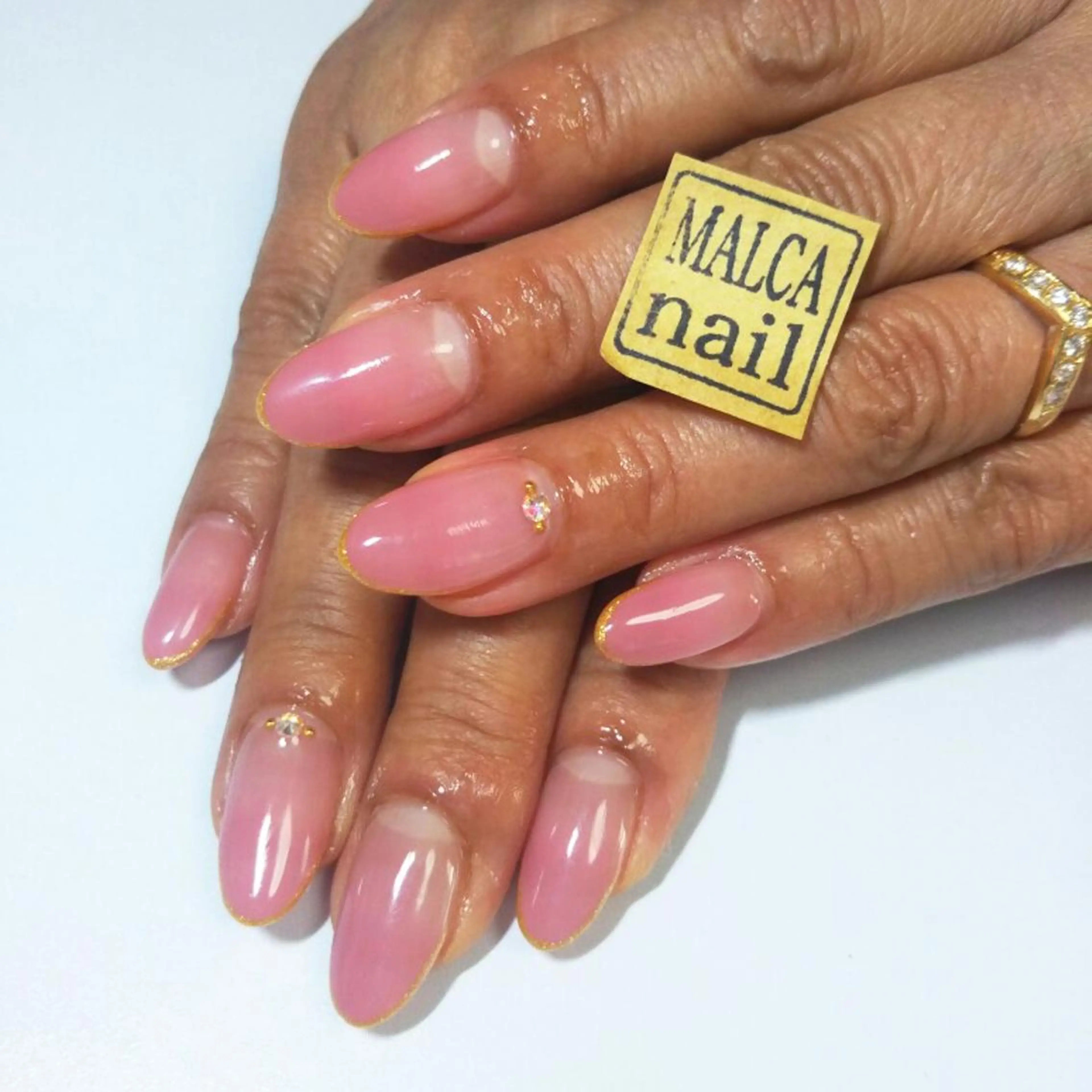 ネイル MALCAnail(マルカネイル)所属・荒木 莉奈のネイルデザイン