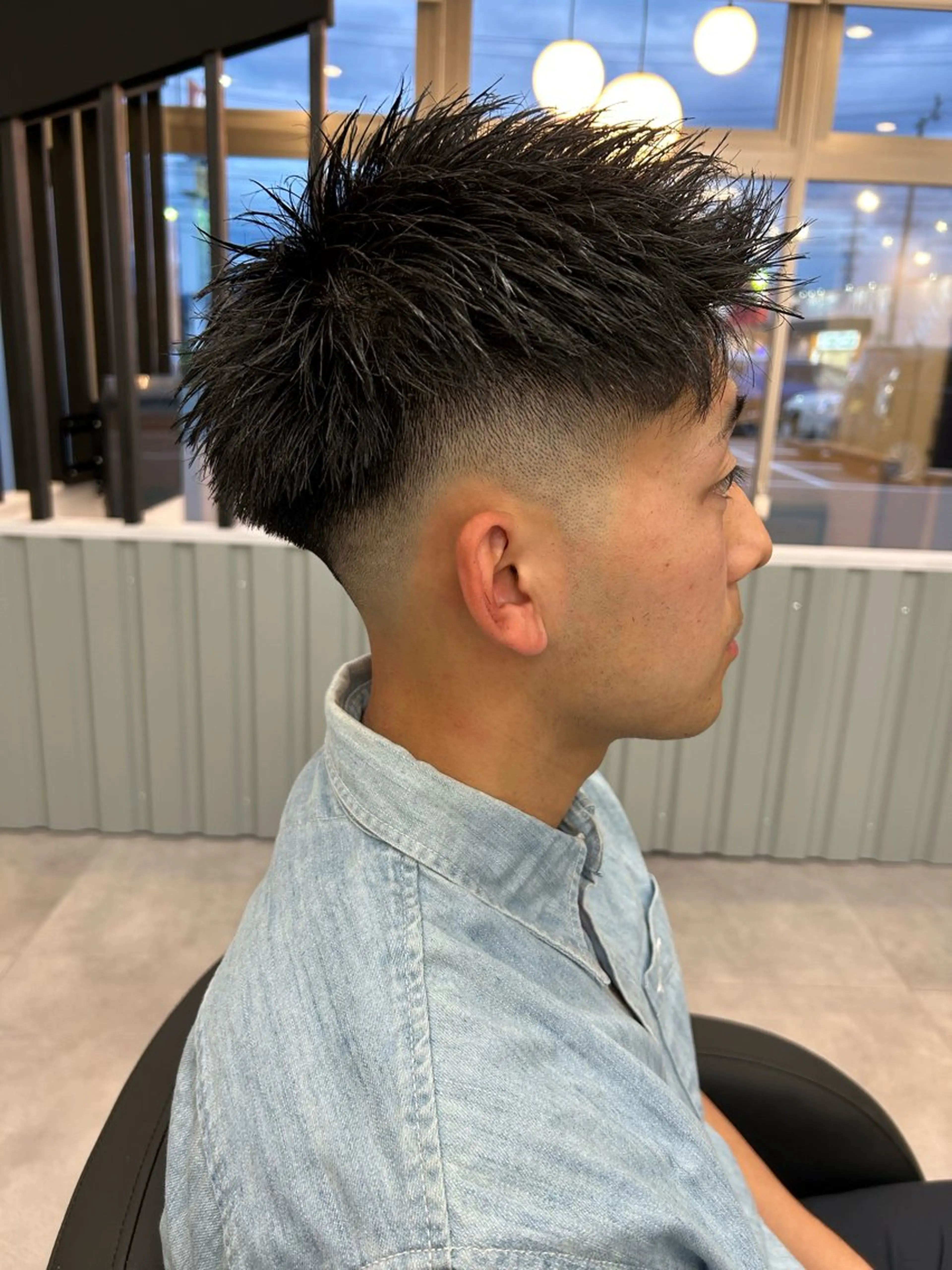 メンズ フェードカット スキンフェード 刈り上げ REM_aokijima所属・土屋 竣奨のヘアスタイル