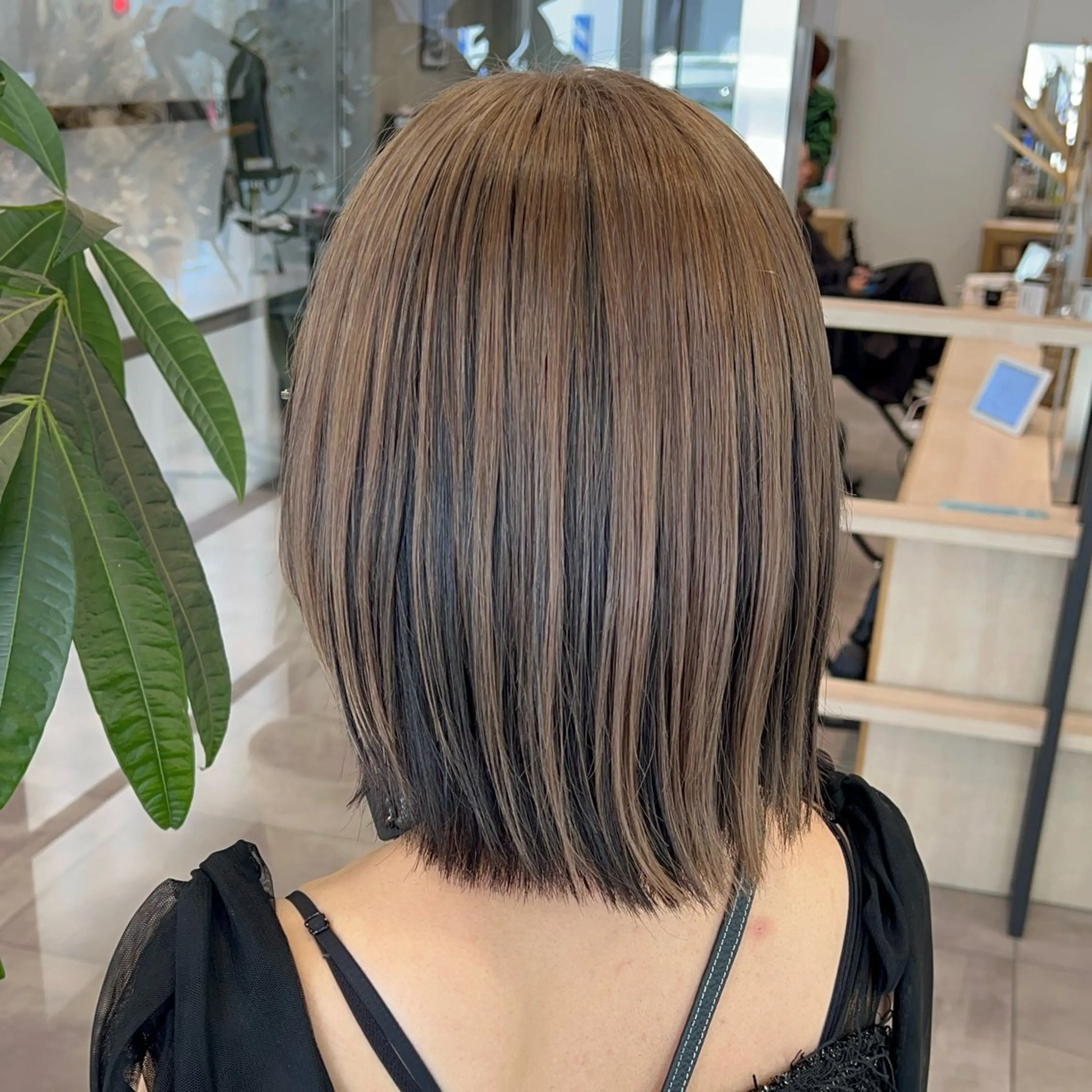 ショート カラー ヘアカラー 🌞レイヤー×カラー 前川那津美🌞のヘアスタイル