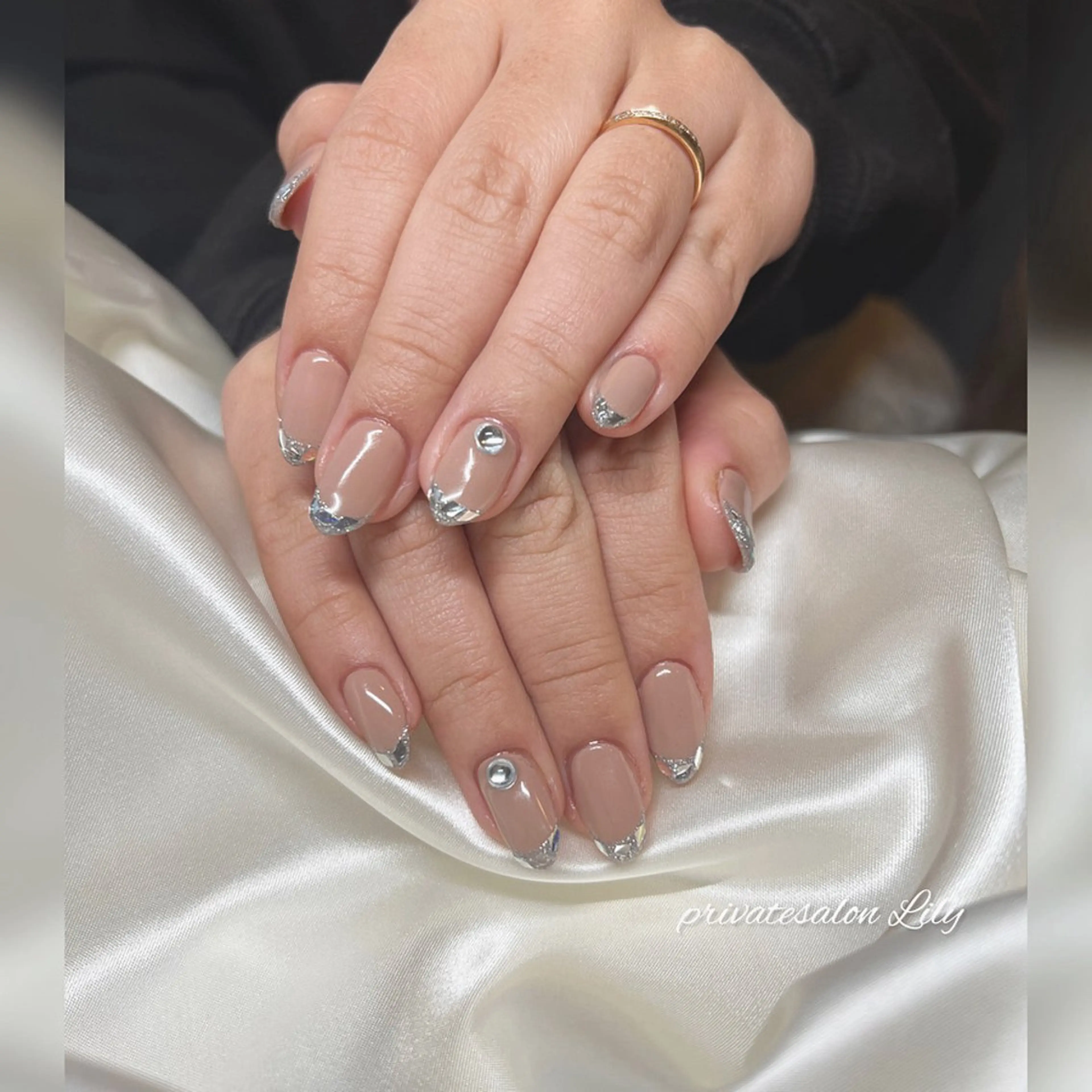 ネイル フレンチネイル ガラスフレンチ ハンドネイル salon Lilyのネイルデザイン