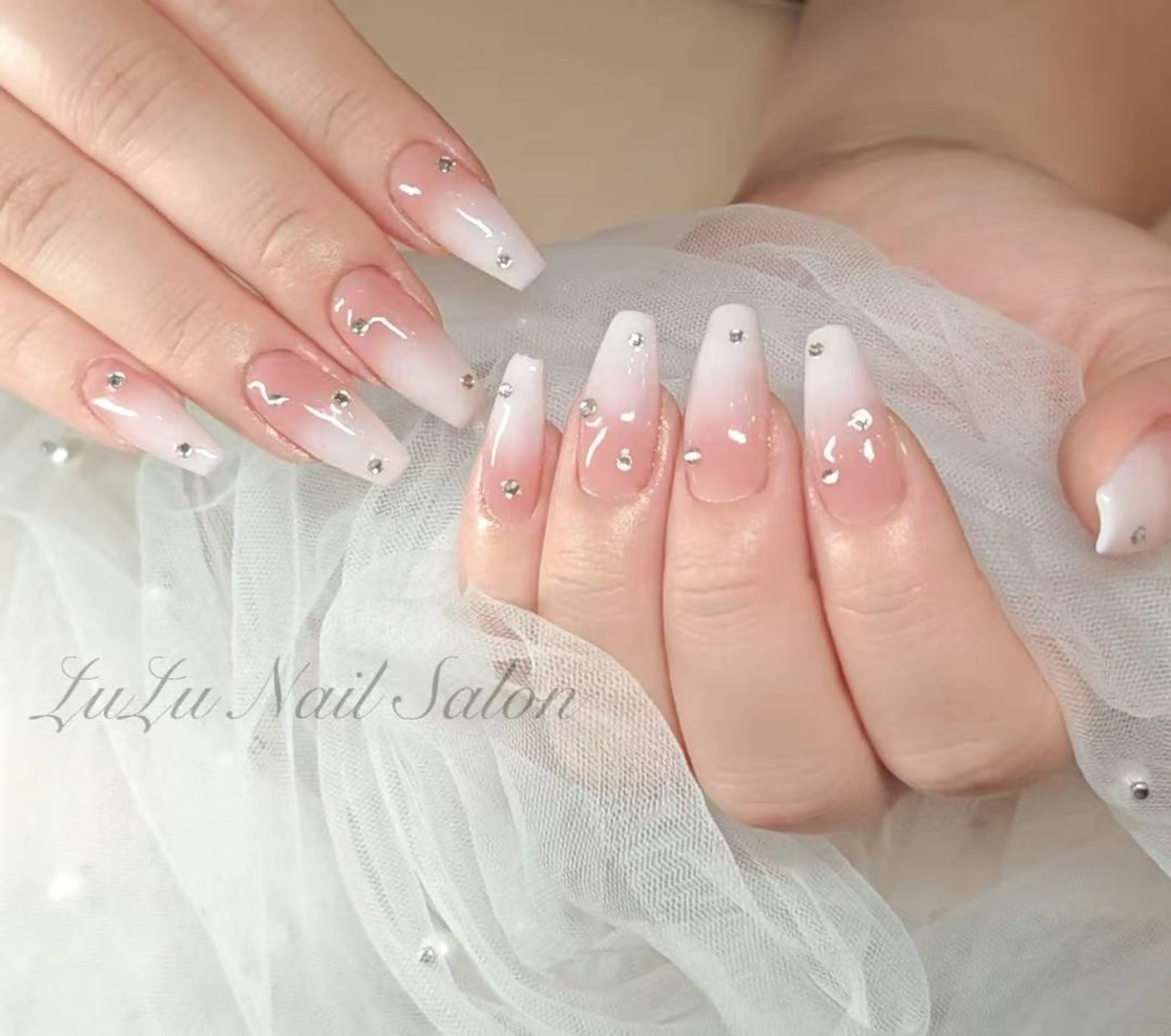 ネイル グラデーション ハンドネイル LULU Nail salonみどりのネイルデザイン