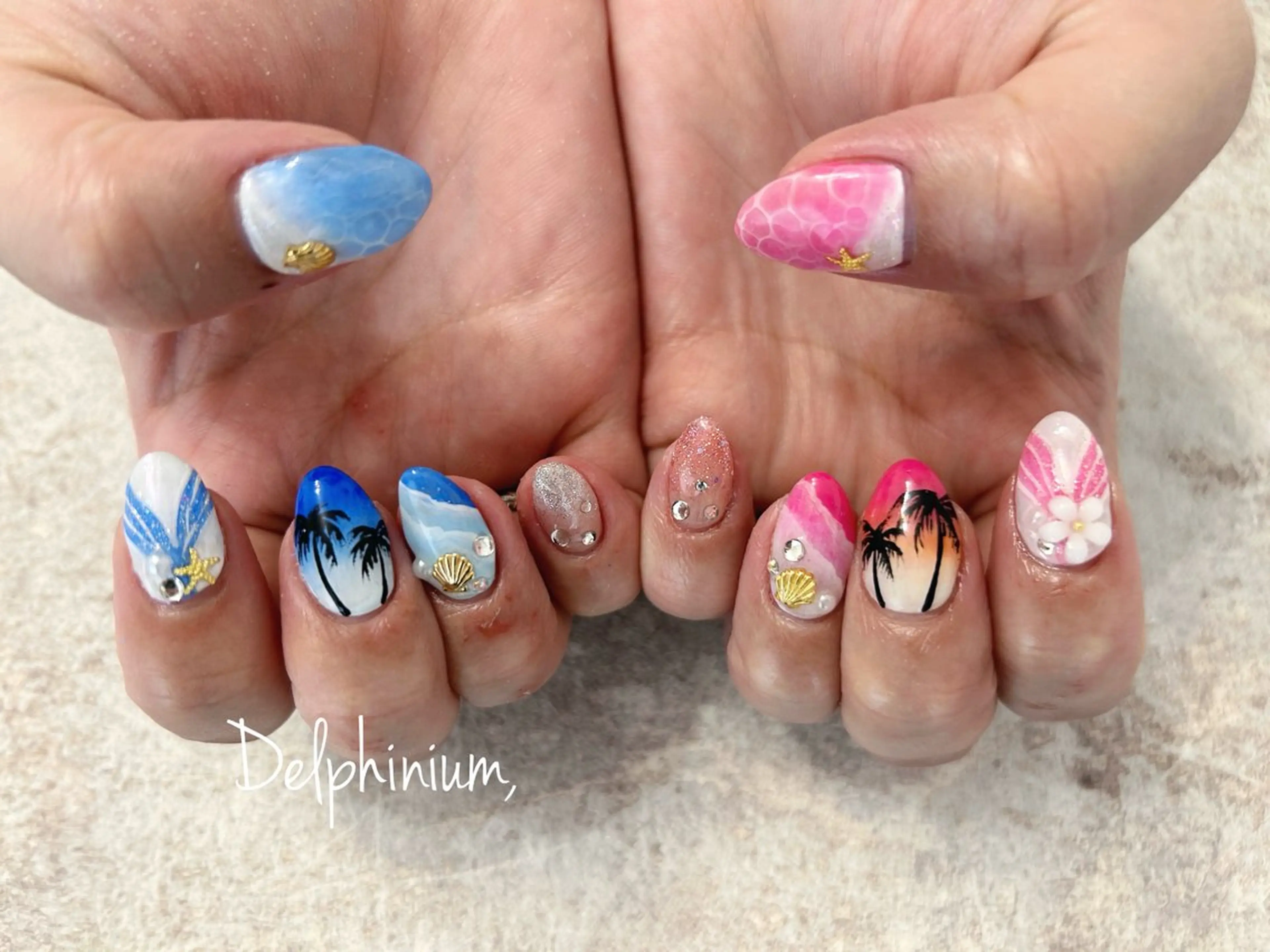ネイル アートネイル ブルー 持ち込み ピンク ストーンネイル ハンドネイル 岡本 友恵のネイルデザイン