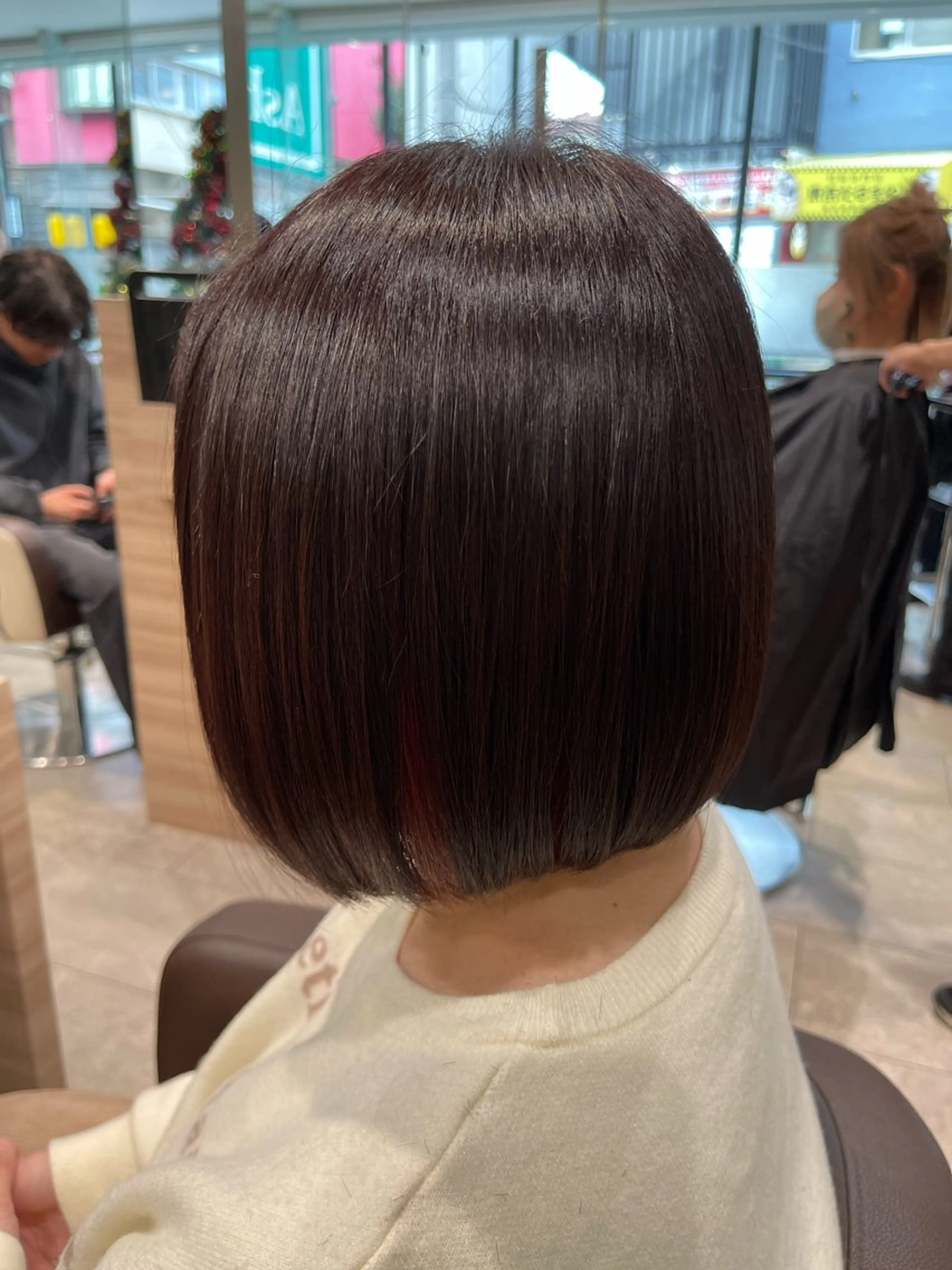 ミディアム カラー 土谷 寧音のヘアスタイル