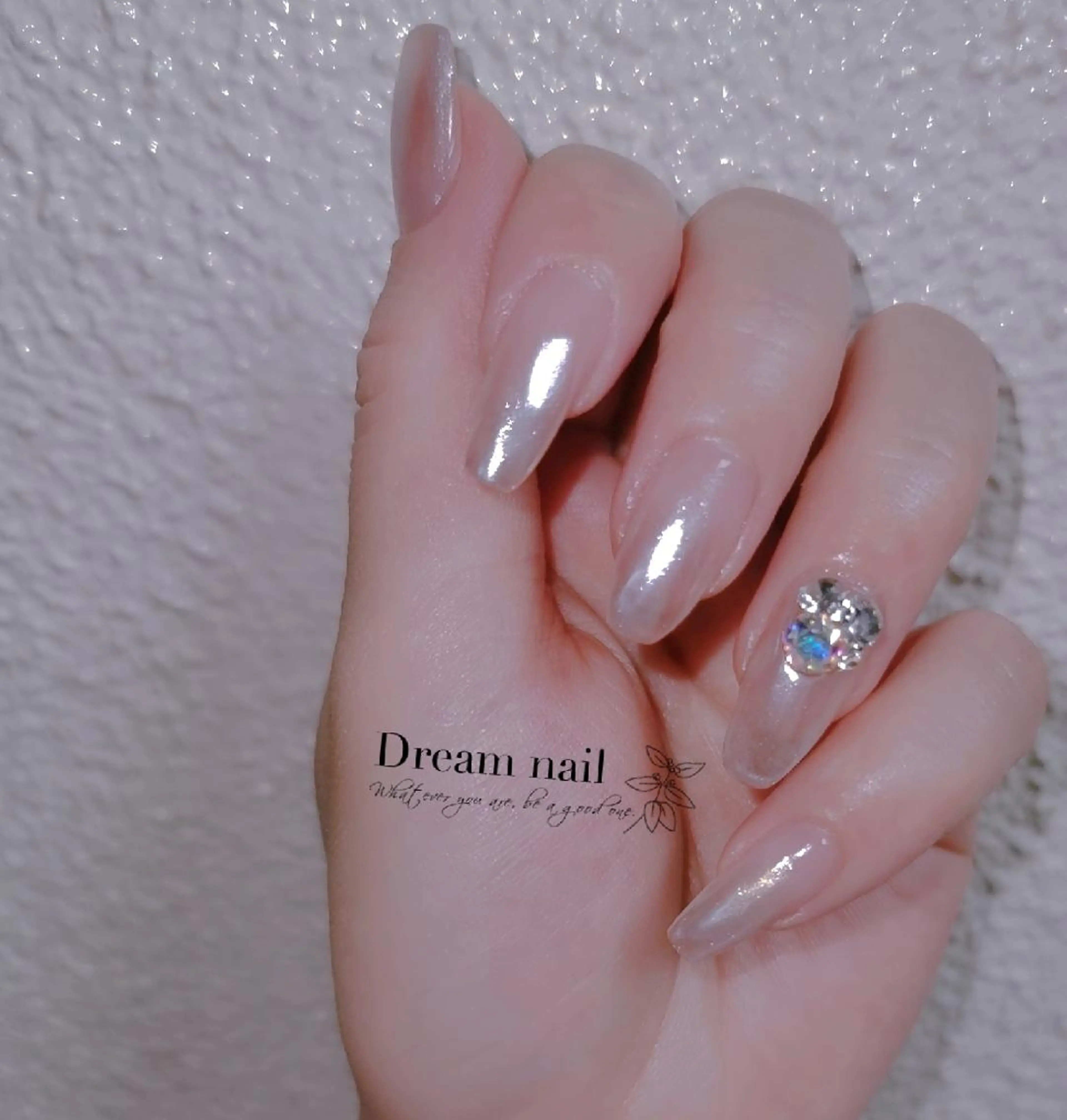 ネイル オーロラネイル グラデーション ハンドネイル ネイリストゆか💅 長さだし、深爪矯正のネイルデザイン