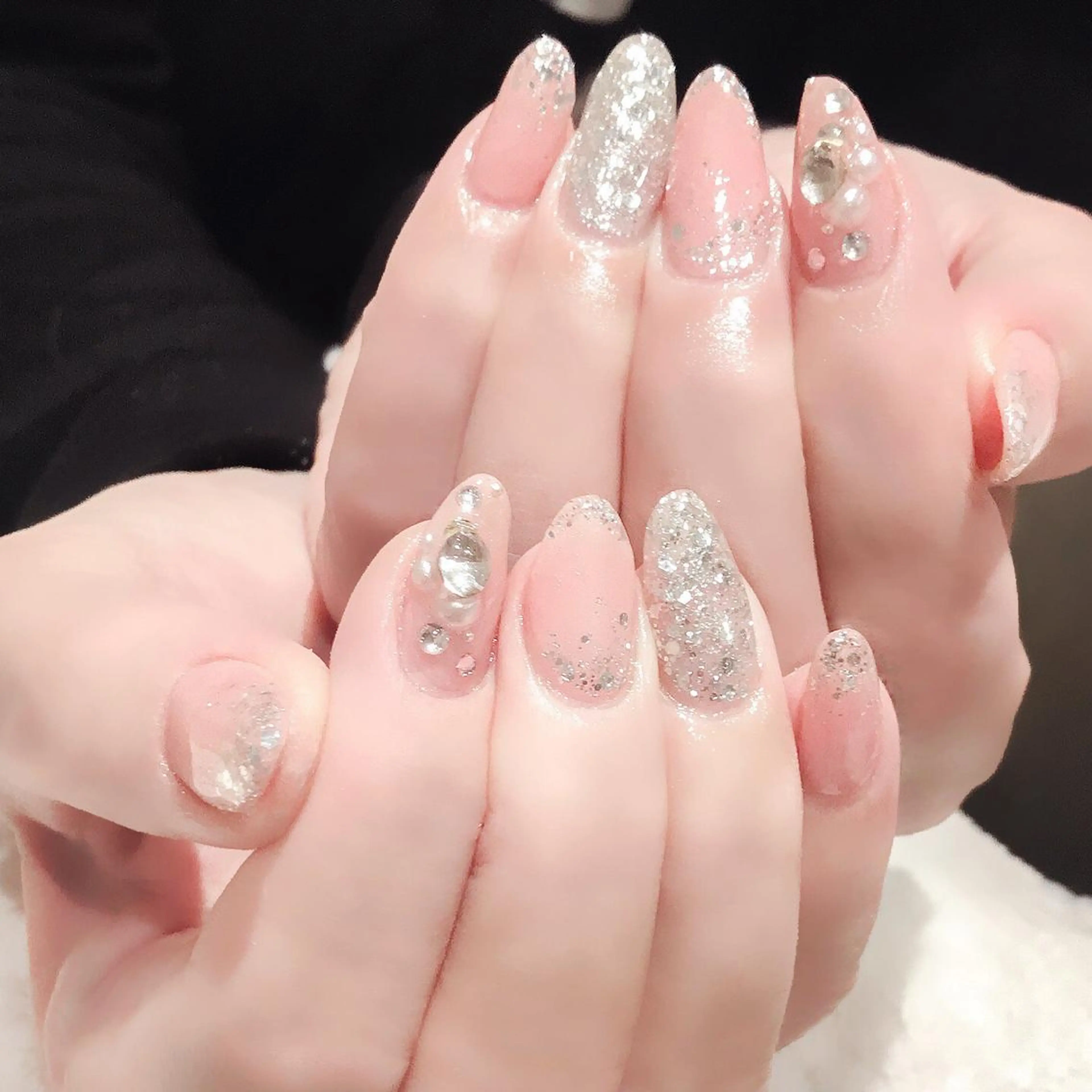 ネイル ジェルネイル ラメ(グリッター) ピンク 春ネイル ストーンネイル Nyanco Nailのネイルデザイン