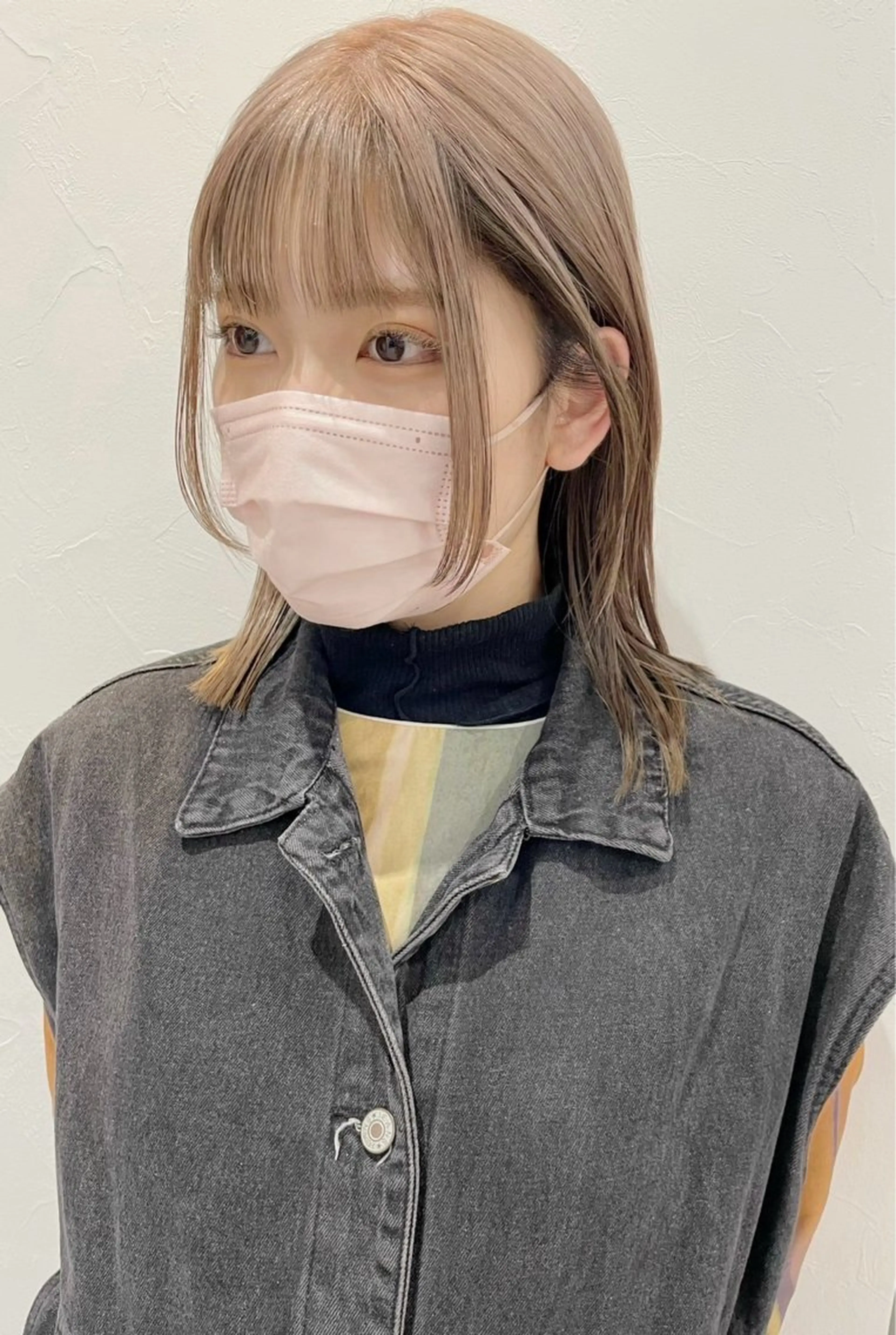 ミディアム りん/ワンホン/艶髪 ／小顔顔周りカットのヘアスタイル