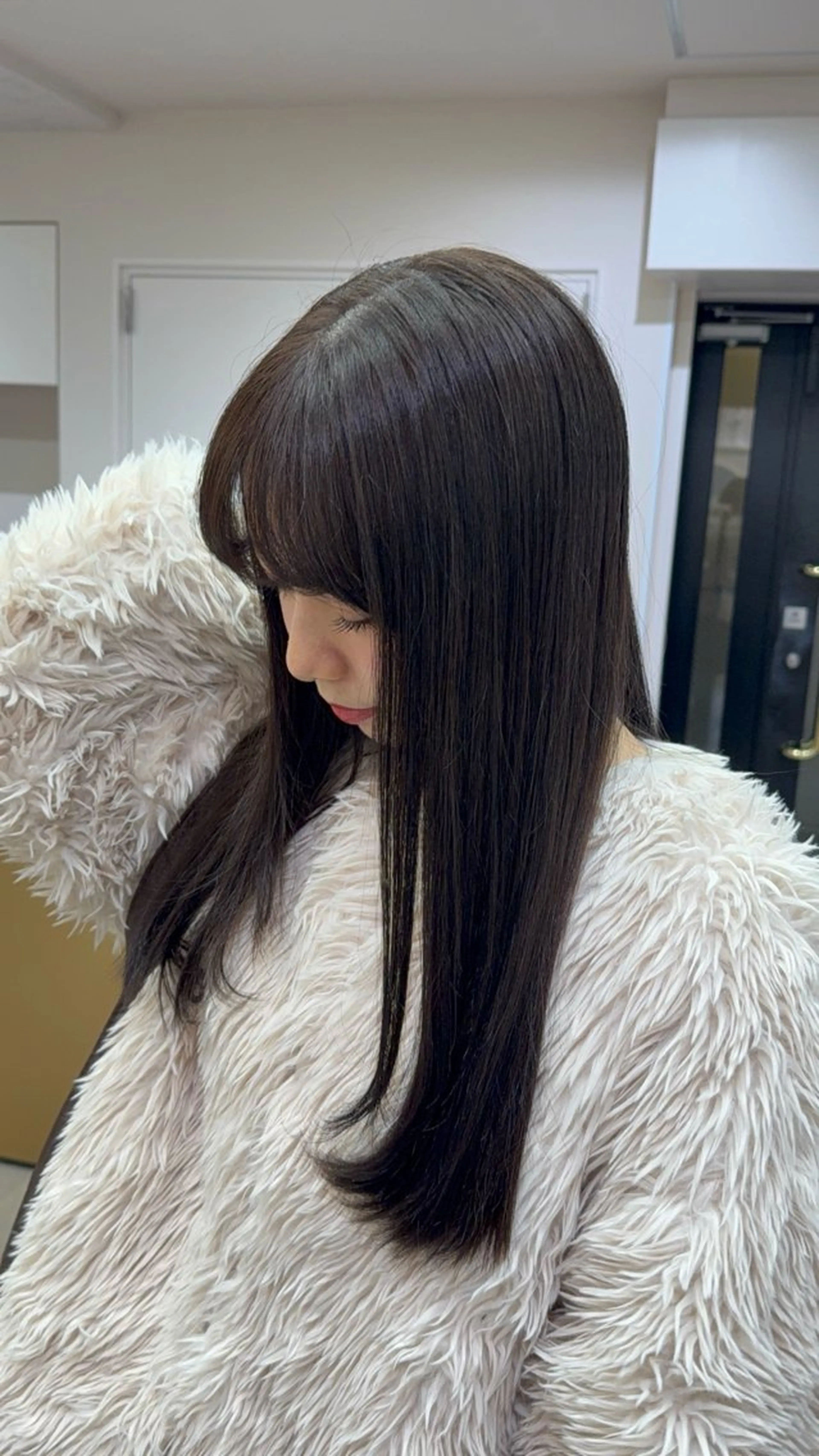 ロング ヘアカラー レイヤー✂️ ハイトーン💖モテ髪のヘアスタイル