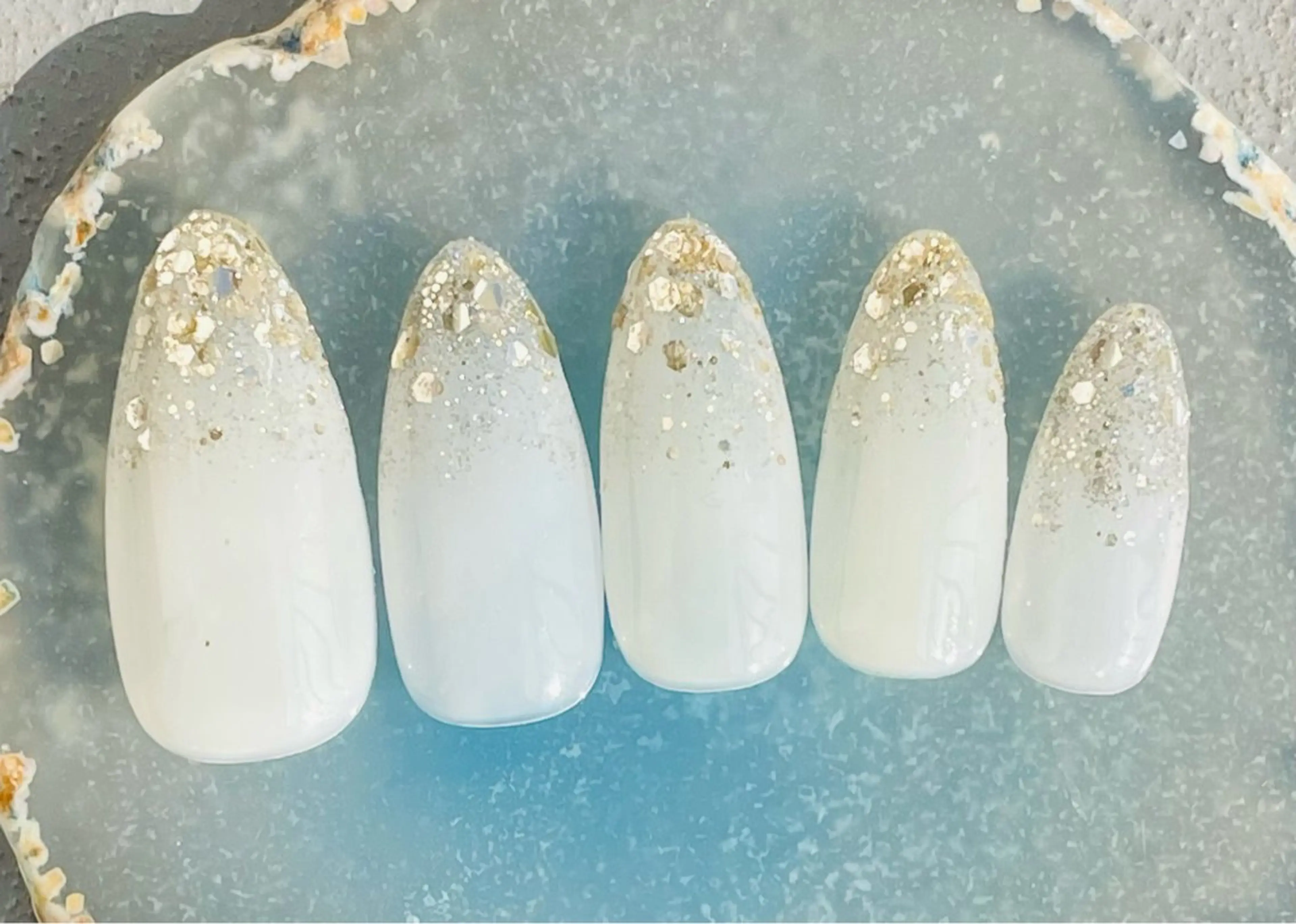 ネイル グラデーション ホログラムネイル キラキラネイル koto nails所属・koto nailsのネイルデザイン