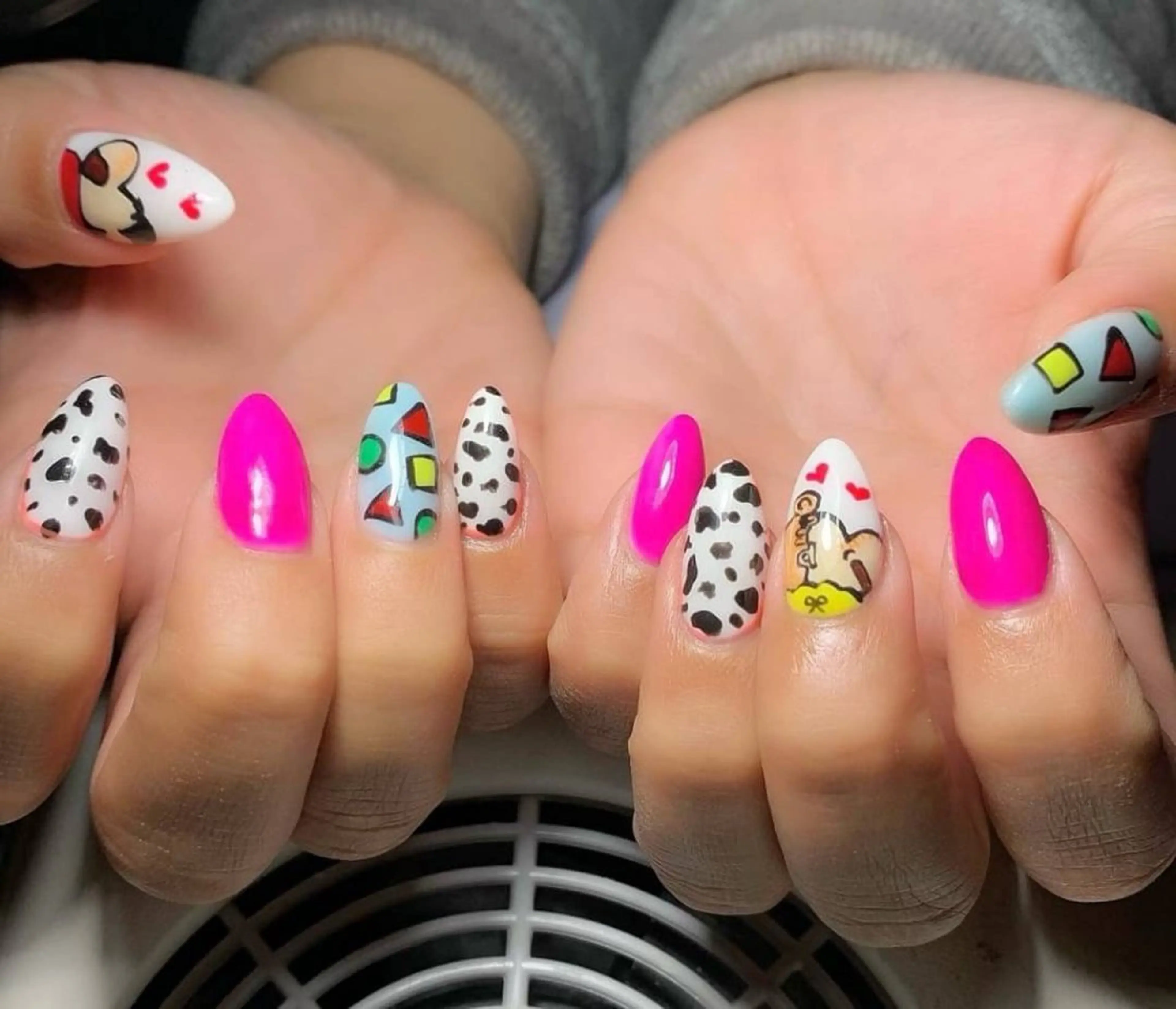 ネイル ハンドネイル フットネイル MHR nailのネイルデザイン