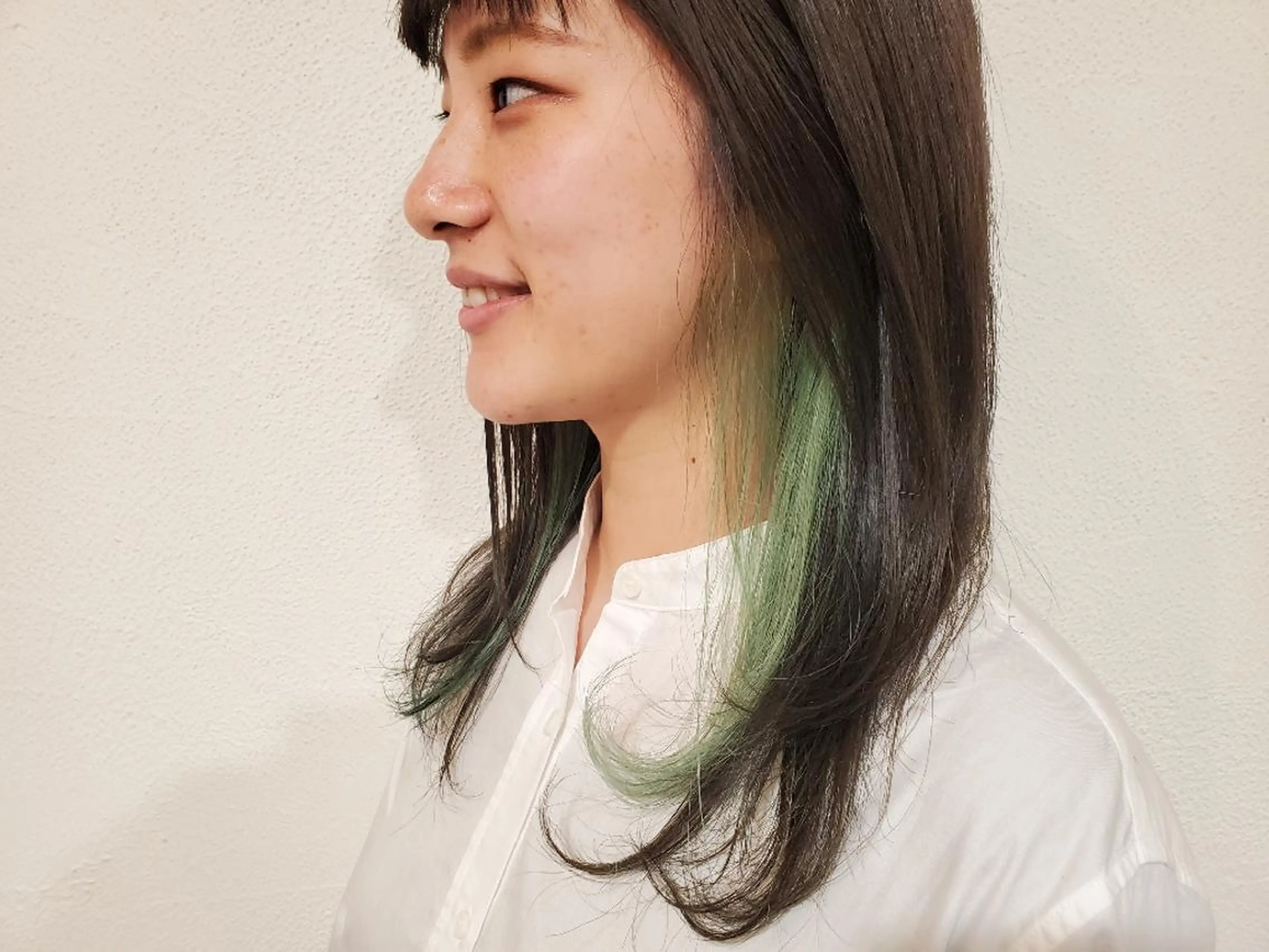 ミディアム カラー パ ルのヘアスタイル
