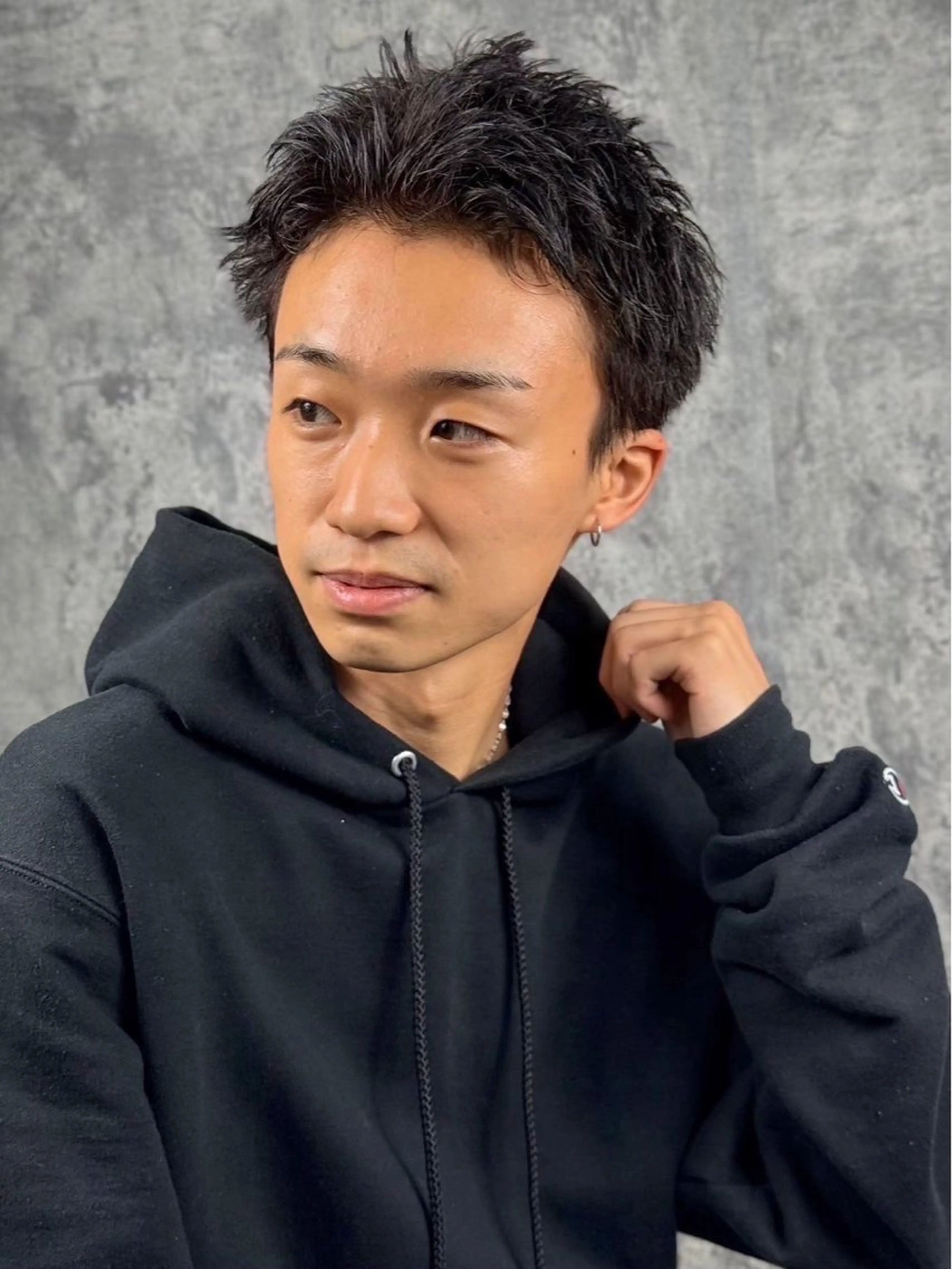 ショート カラー パーマ メンズ 武井 凌のヘアスタイル