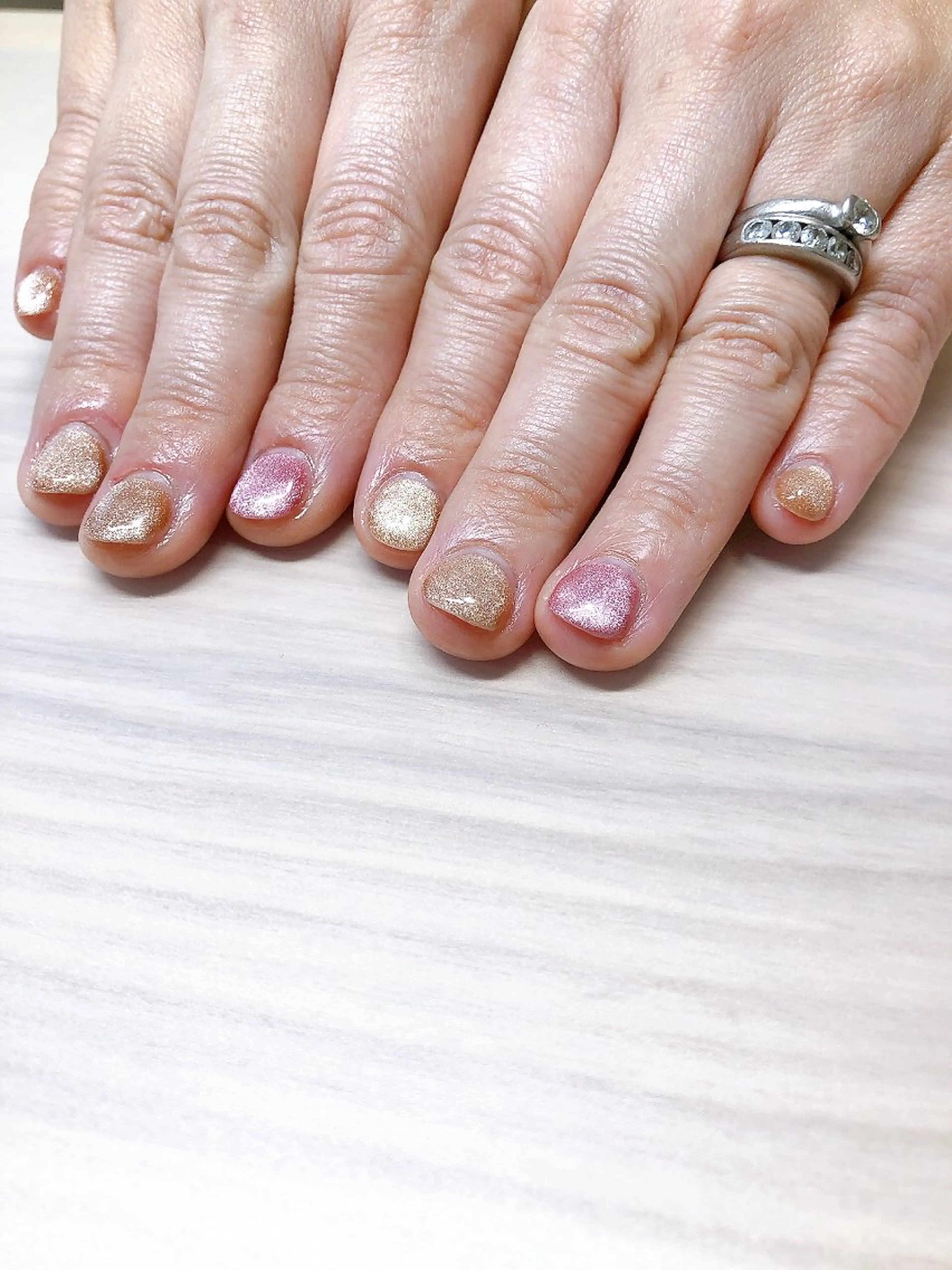 ネイル マグネットネイル デ・アイム「nail salon MIMIPARUN」所属・ナリス化粧品 MIMIPARUNのネイルデザイン