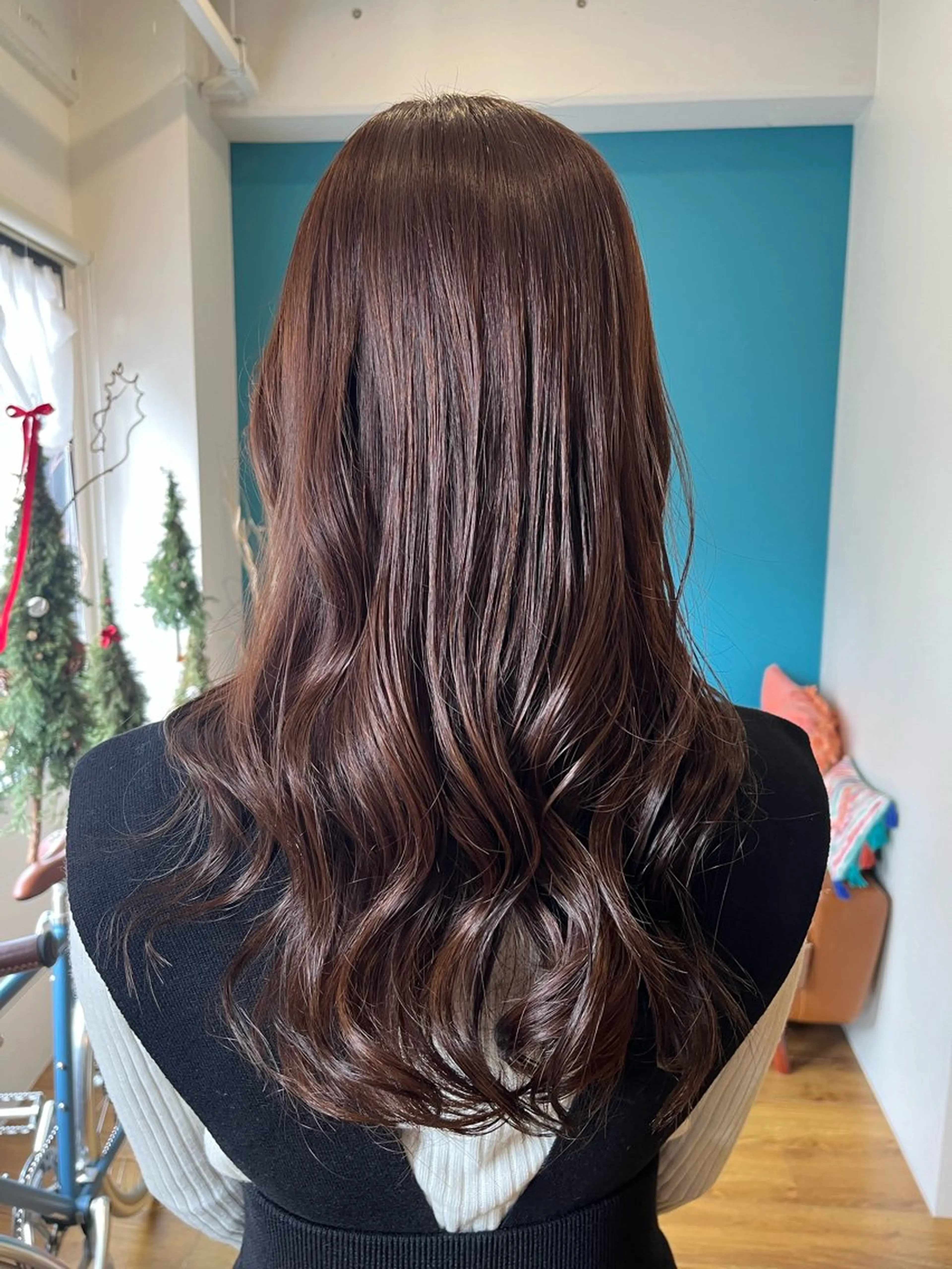 🩶残留物除去、色持ちをよくしたい方向け→艶カラー＋シャンプーブロー(お持ち帰りのシャンプー・トリートメント付)🩶の写真