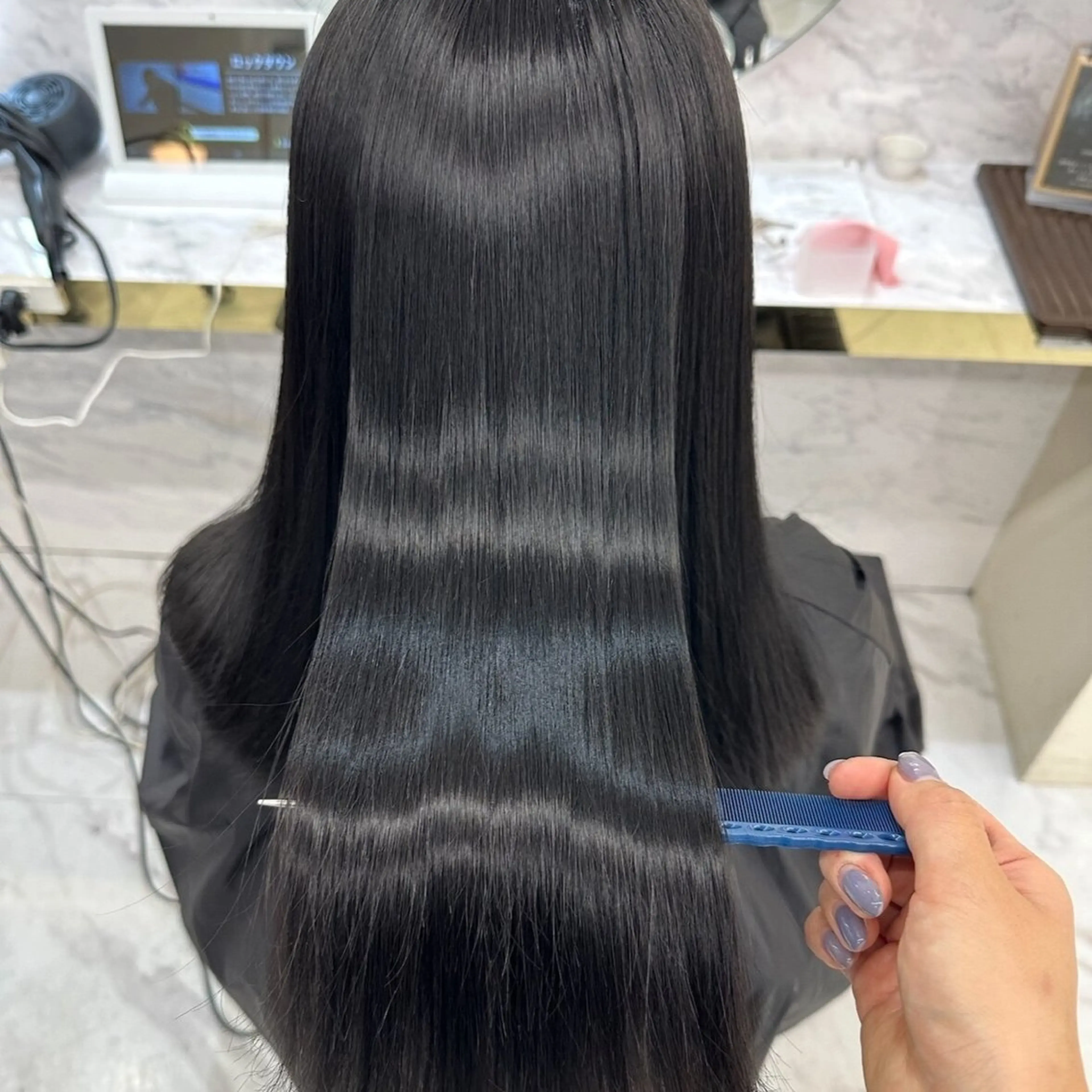 ロング ボブ 顔周りカット 髪質改善 韓国風ヘア レイヤーカット カット 縮毛矯正 CHAINON CENTREのヘアスタイル